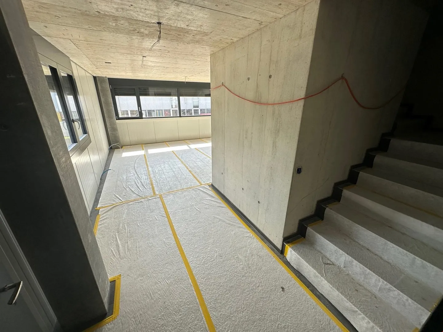 Modern office/storage spaces in new building - Photo 9 of 12