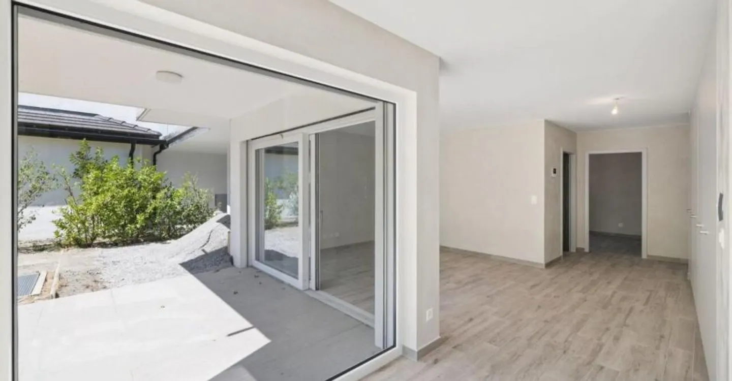 New 2.5-room apartment with beautiful exteriors - Photo 6 of 9
