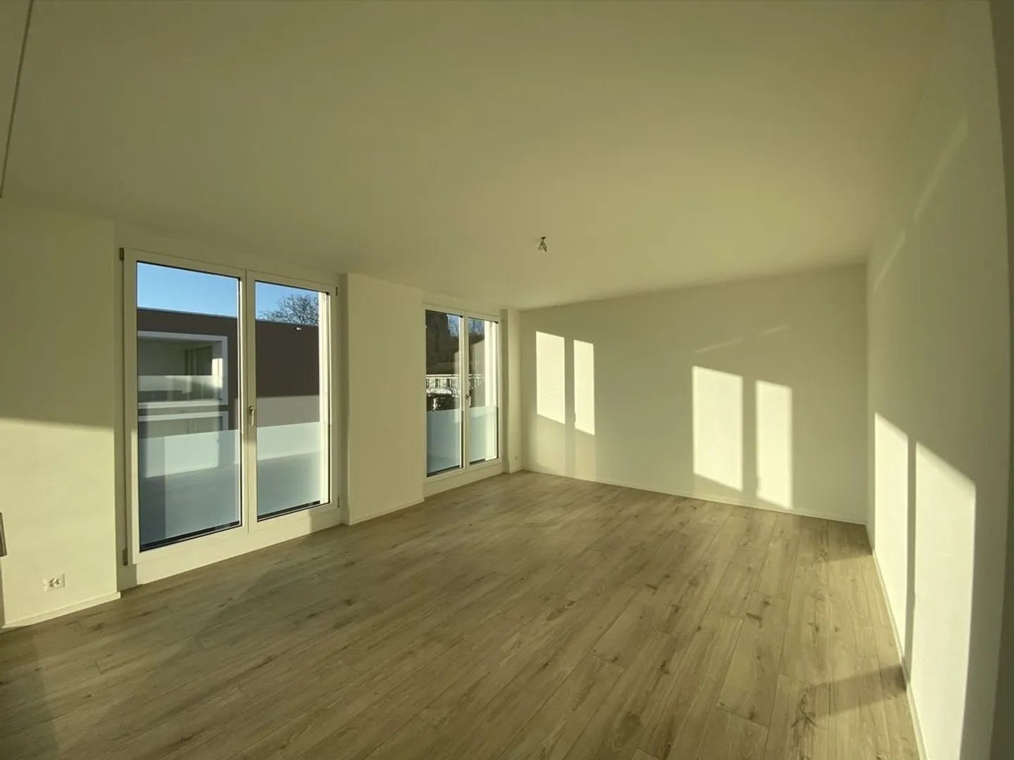 Modern and bright living in a central location in Laufen - Photo 3 of 8