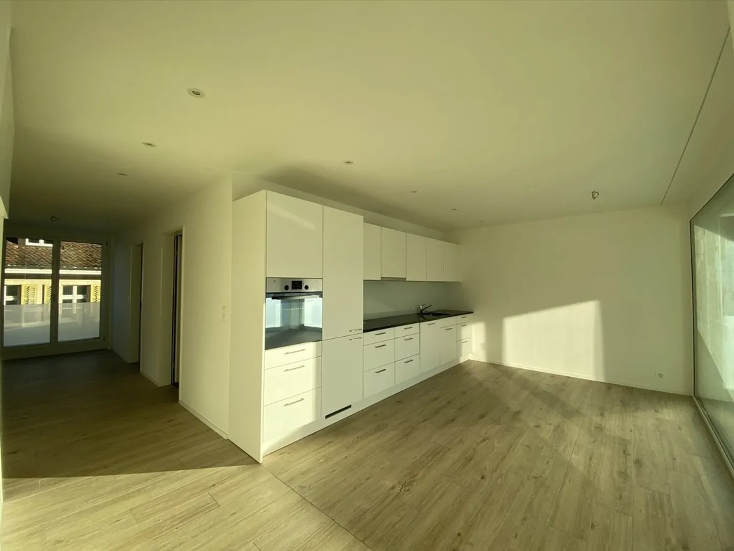 Modern and bright living in a central location in Laufen - Photo 2 of 8