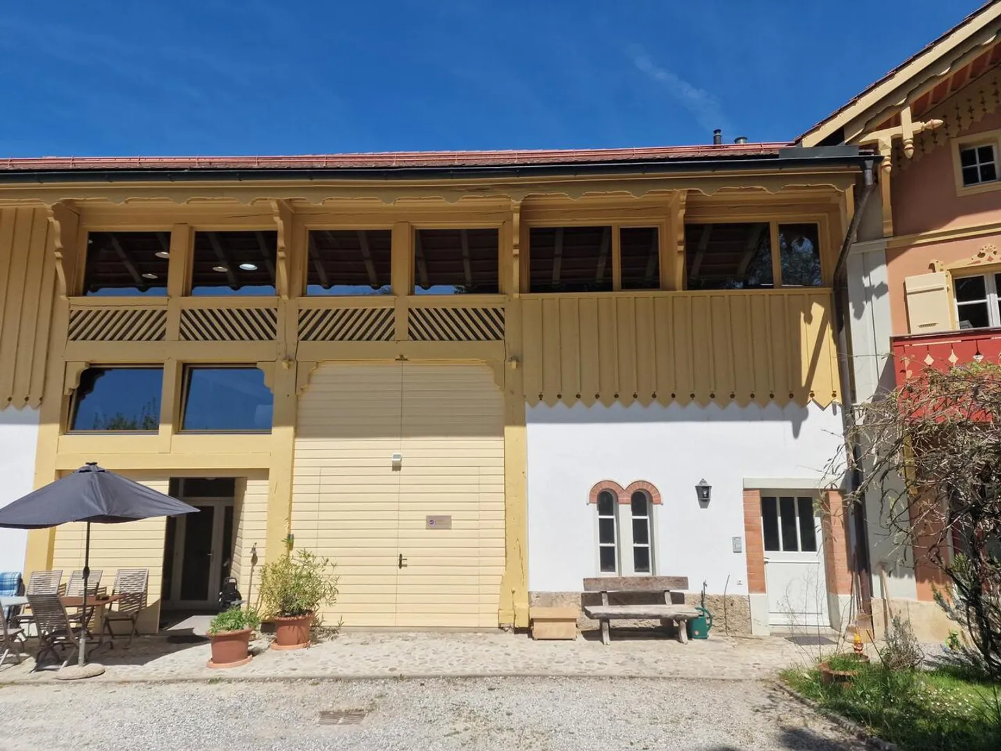Charming Offices for Rent - Bourguillon (Fribourg) - Photo 1 of 13