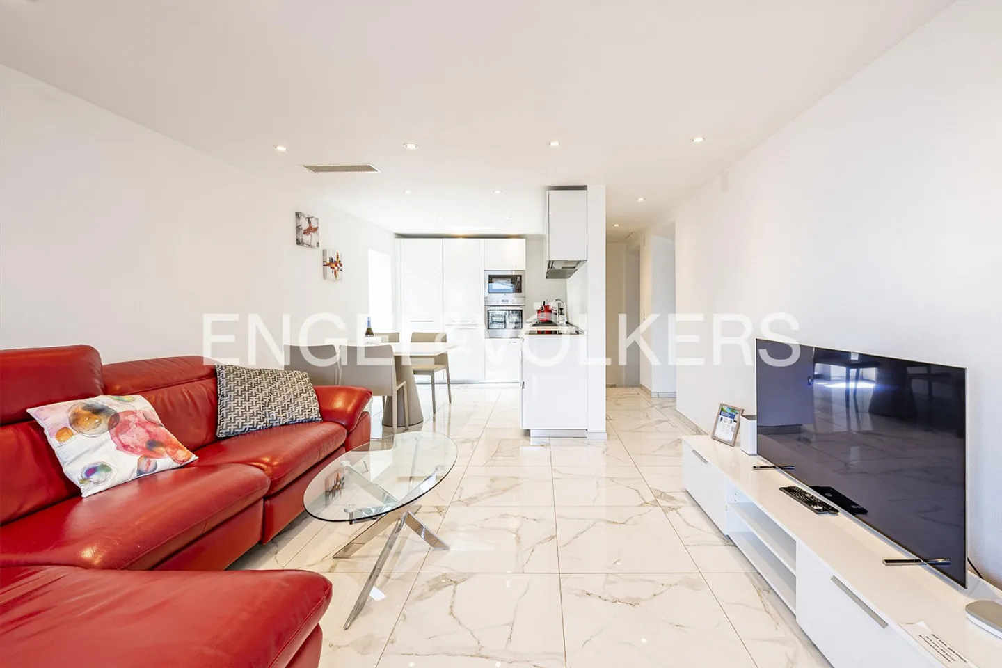 Appartement Attique Charmant avec Vue Panoramique (1a) - Photo 3 sur 8