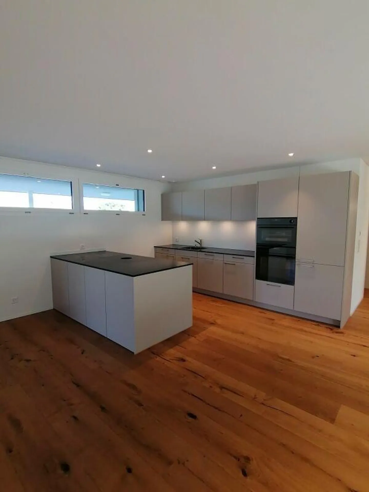 Modern 3.5-room garden apartment in a quiet location - Photo 3 of 11