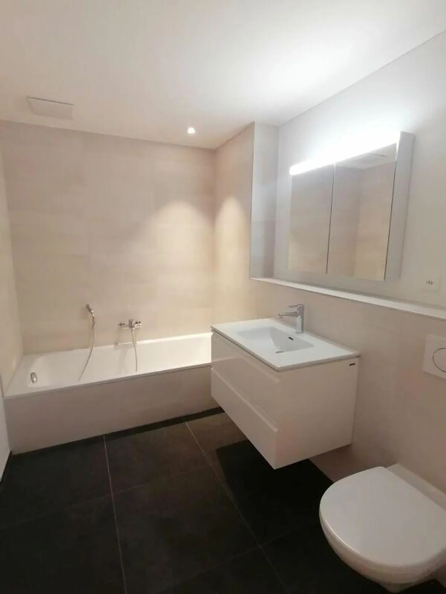 Modern 3.5-room garden apartment in a quiet location - Photo 6 of 11