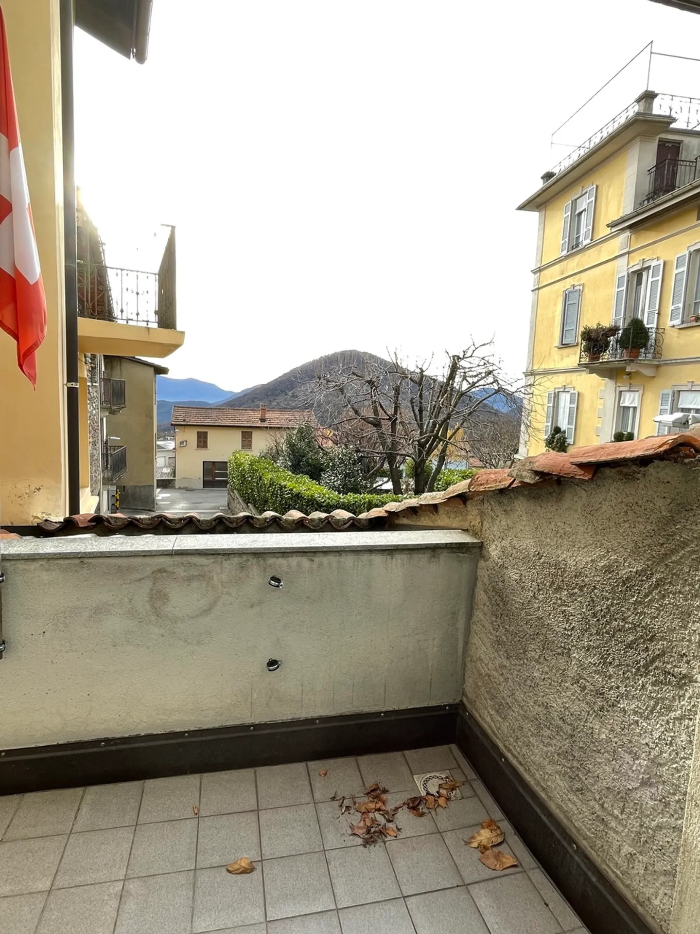 Casa di nucleo con due appartamenti - Foto 4 di 19