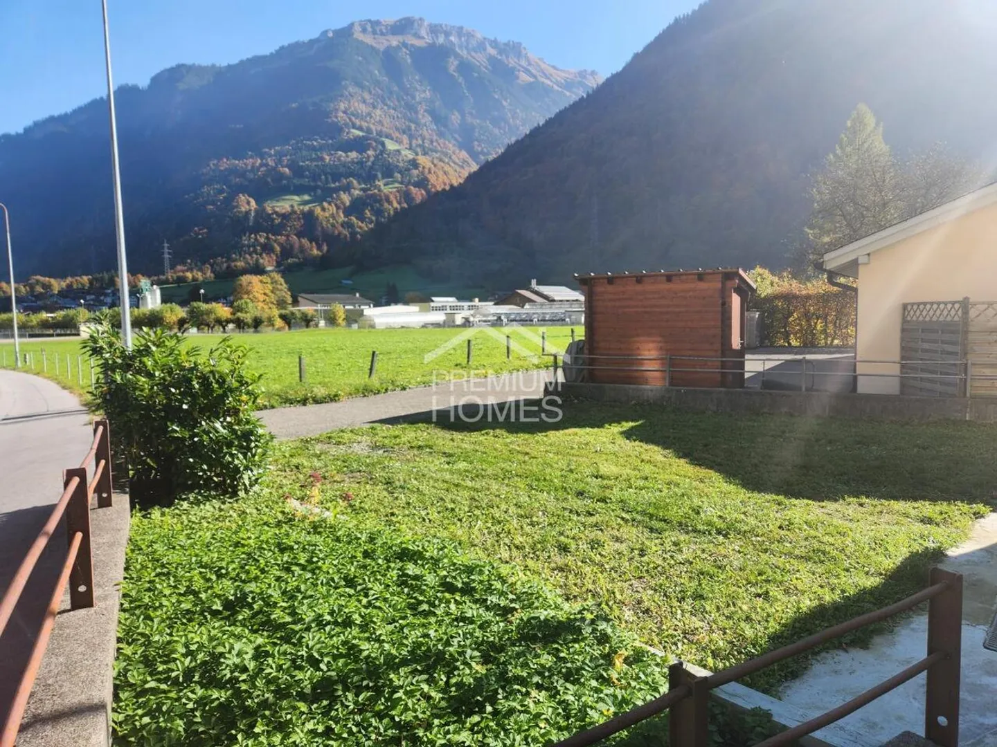 Solide construit - entretenu avec amour à 8750 Linthal (Glarus Sud) (GL) - Photo 1 sur 8