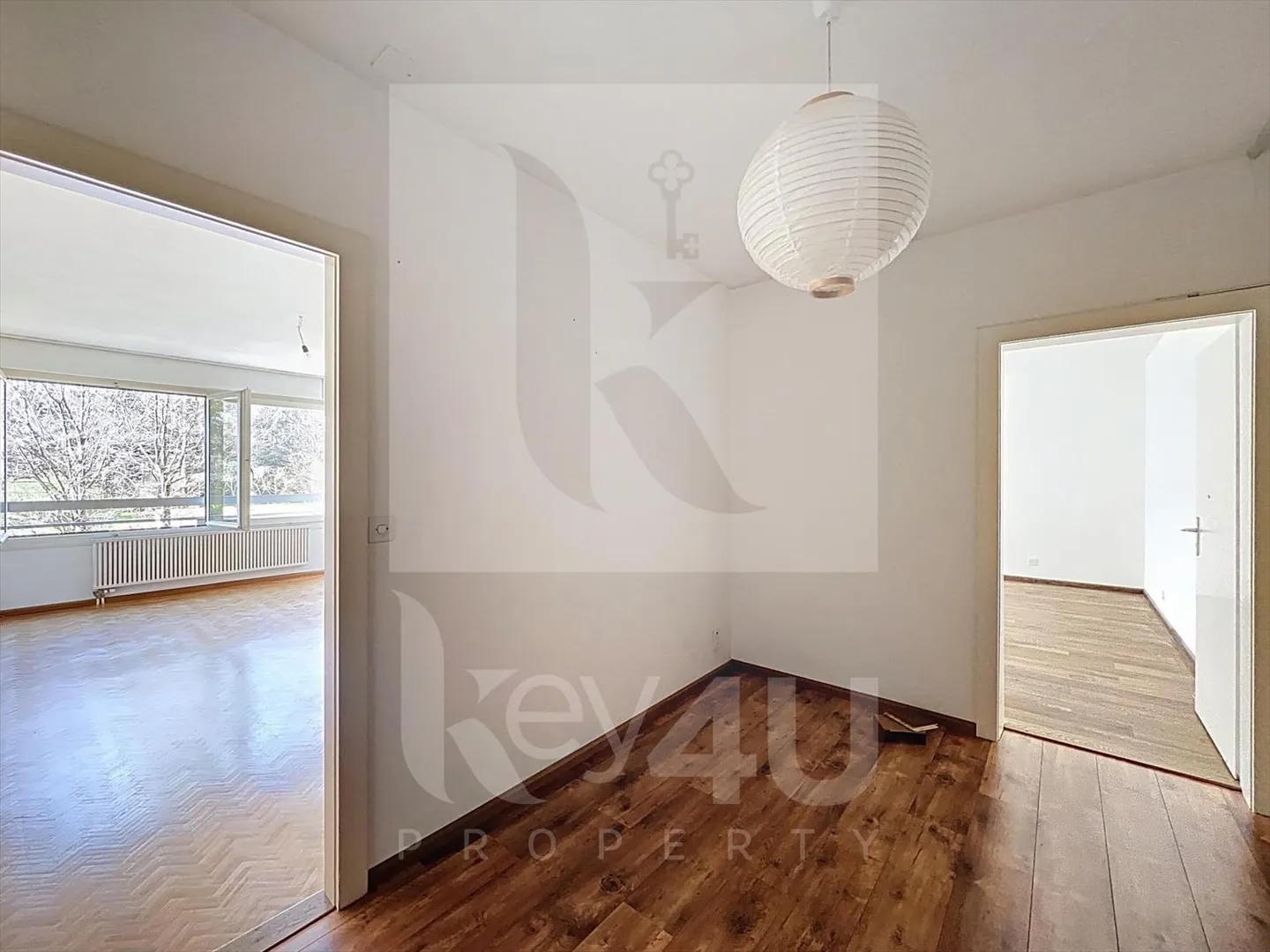 ESCLUSIVITÀ - Appartamento luminoso e spazioso con 3 camere - Casatax - Foto 2 di 10