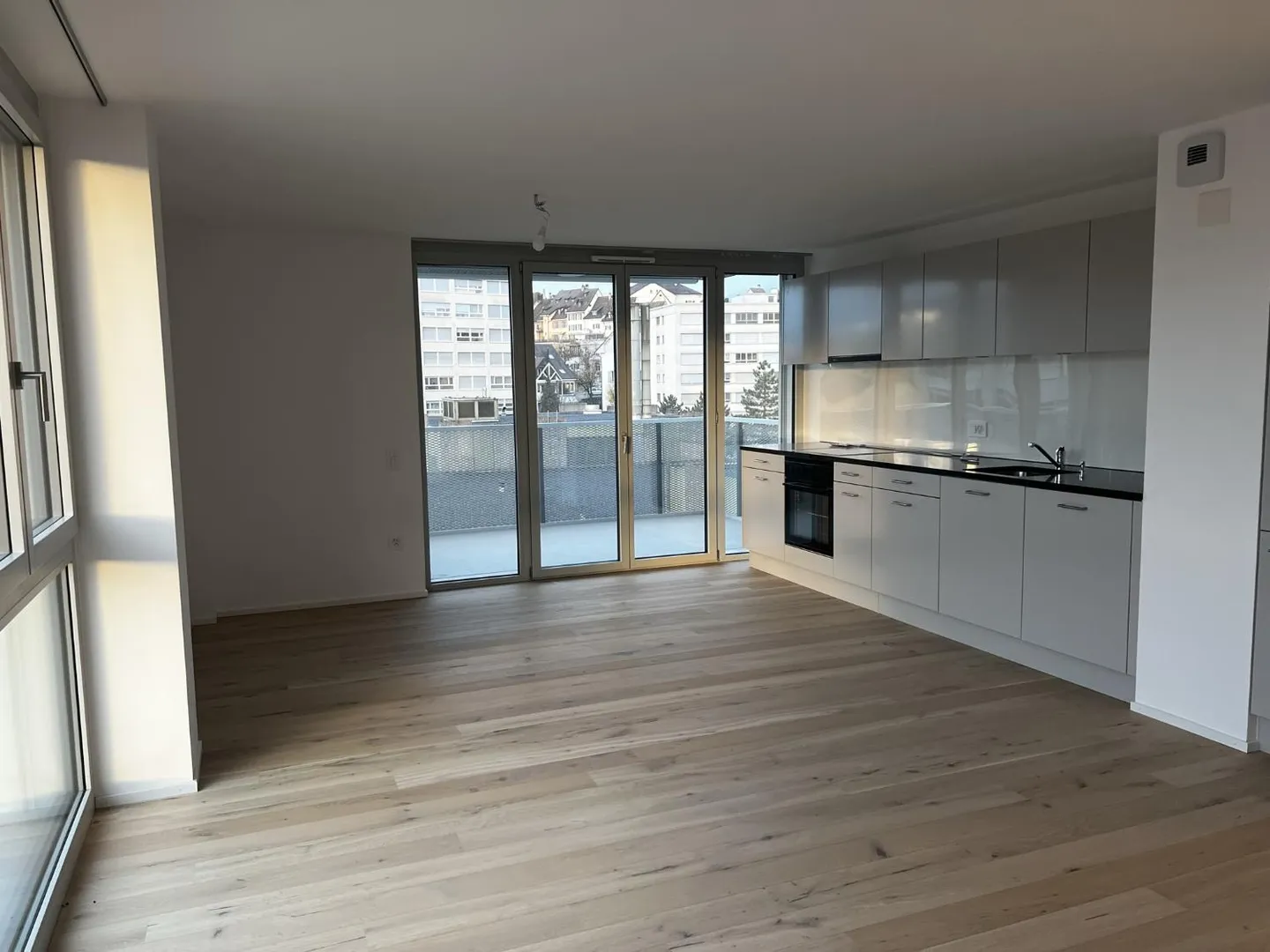 Appartement moderne 4.5 pièces - Photo 4 sur 12