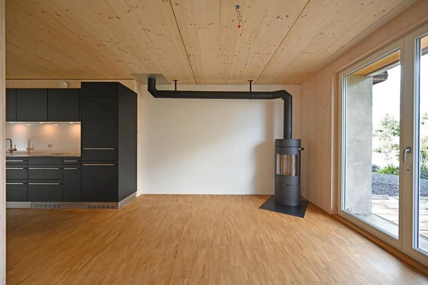 3-storey 6.5-room terraced single-family house in Herrenschwanden - Photo 4 of 12