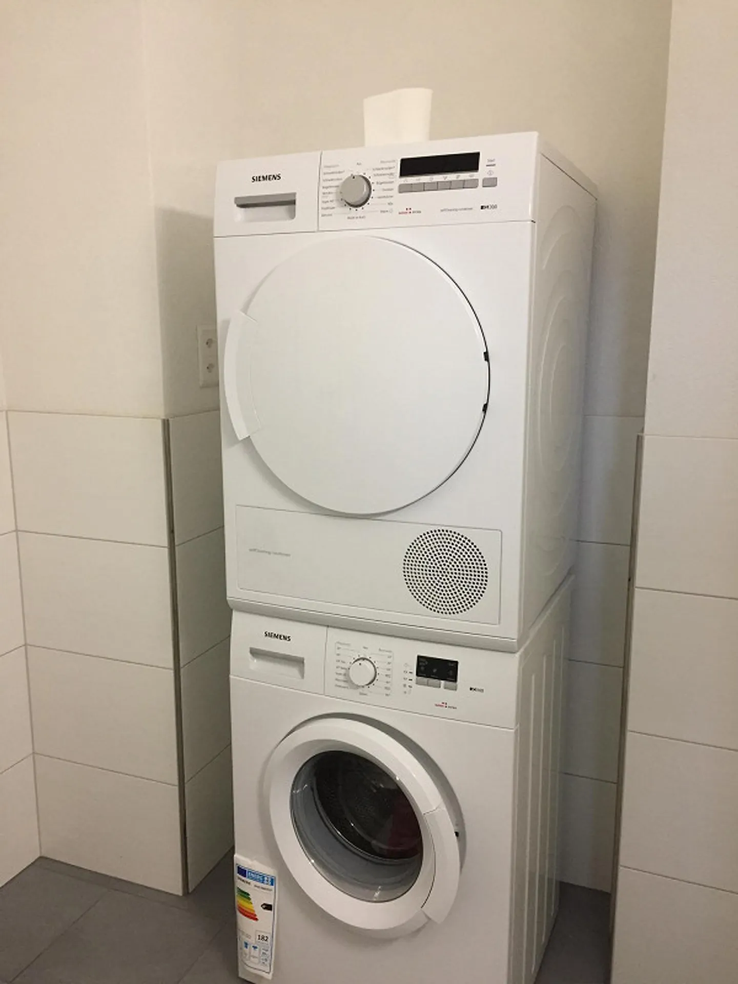 Great 2.5-room apartment in a central location - Photo 8 of 8