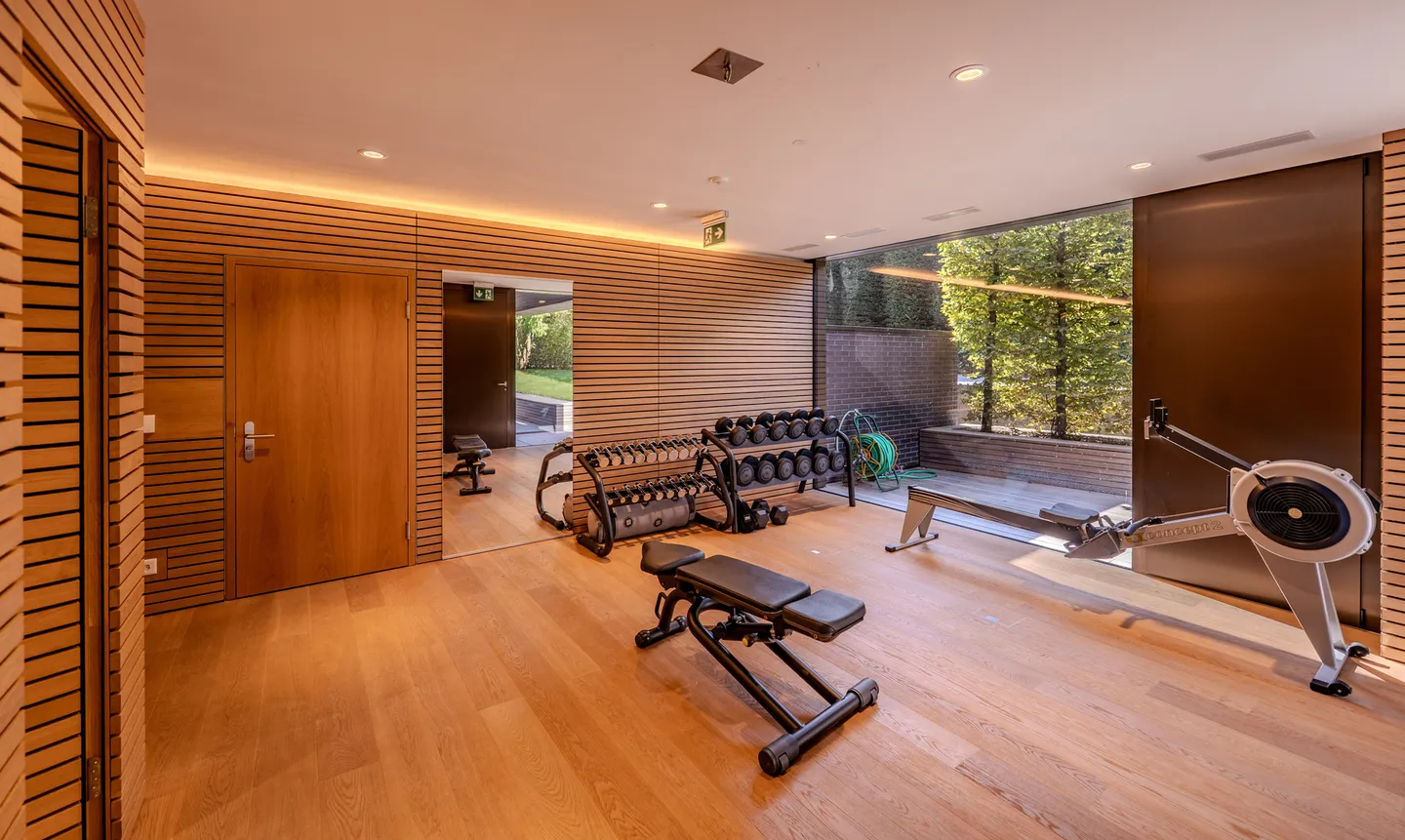 Luxuriöse 5.5-Zimmer-Wohnung mit See- und Bergsicht in exklusiver Parkanlage - Photo 15 of 20