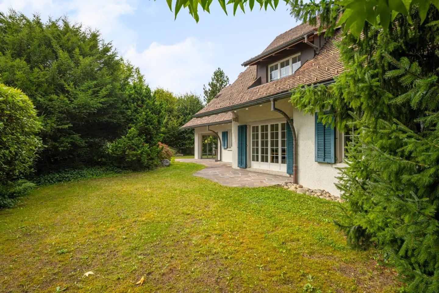 Oberdürnten: Country House with Fireplace and Idyllic Garden - Photo 4 of 5