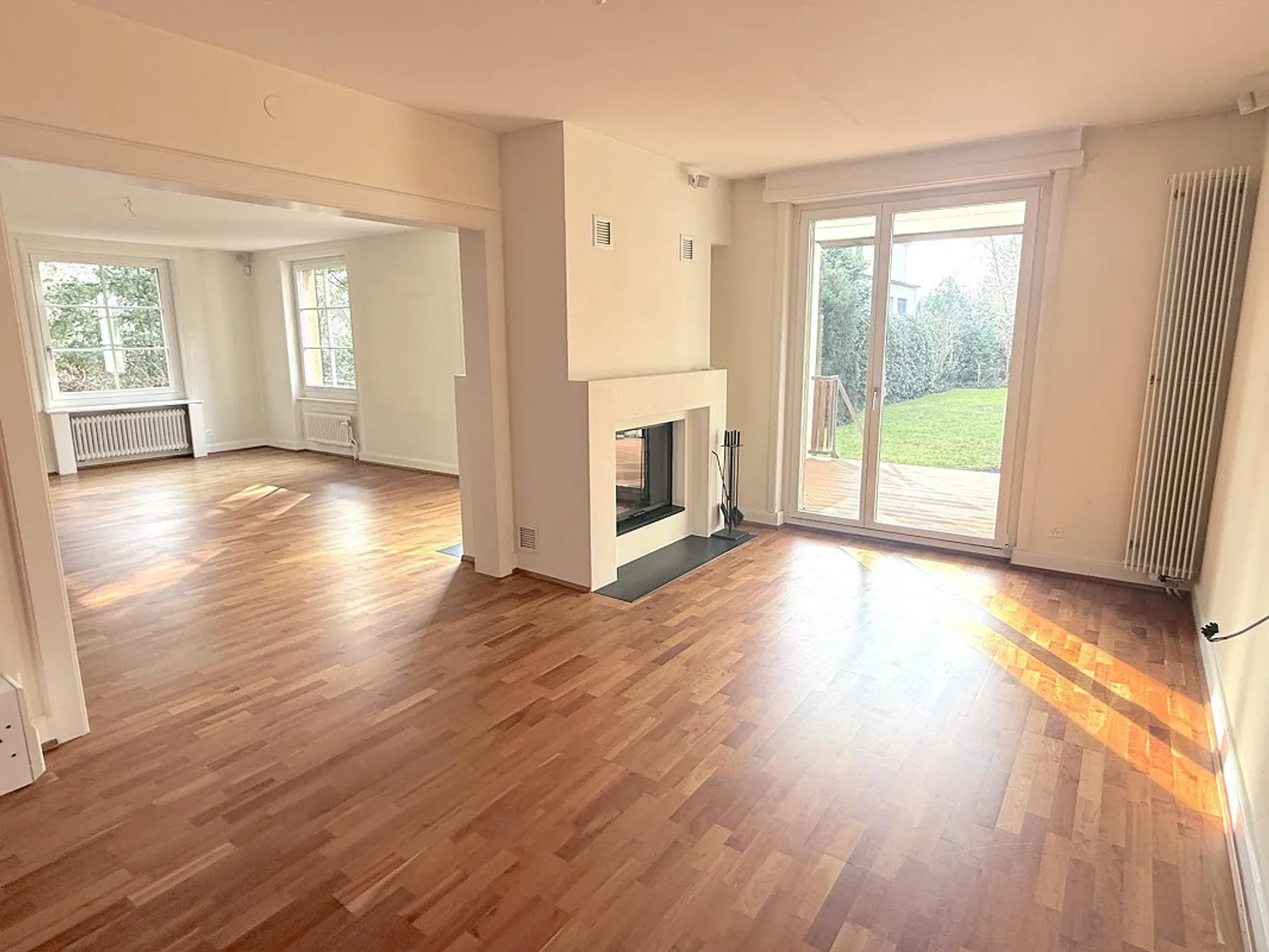 Affascinante casa a schiera di 10 stanze in posizione privilegiata a Riehen con giardino da sogno - Foto 6 di 14