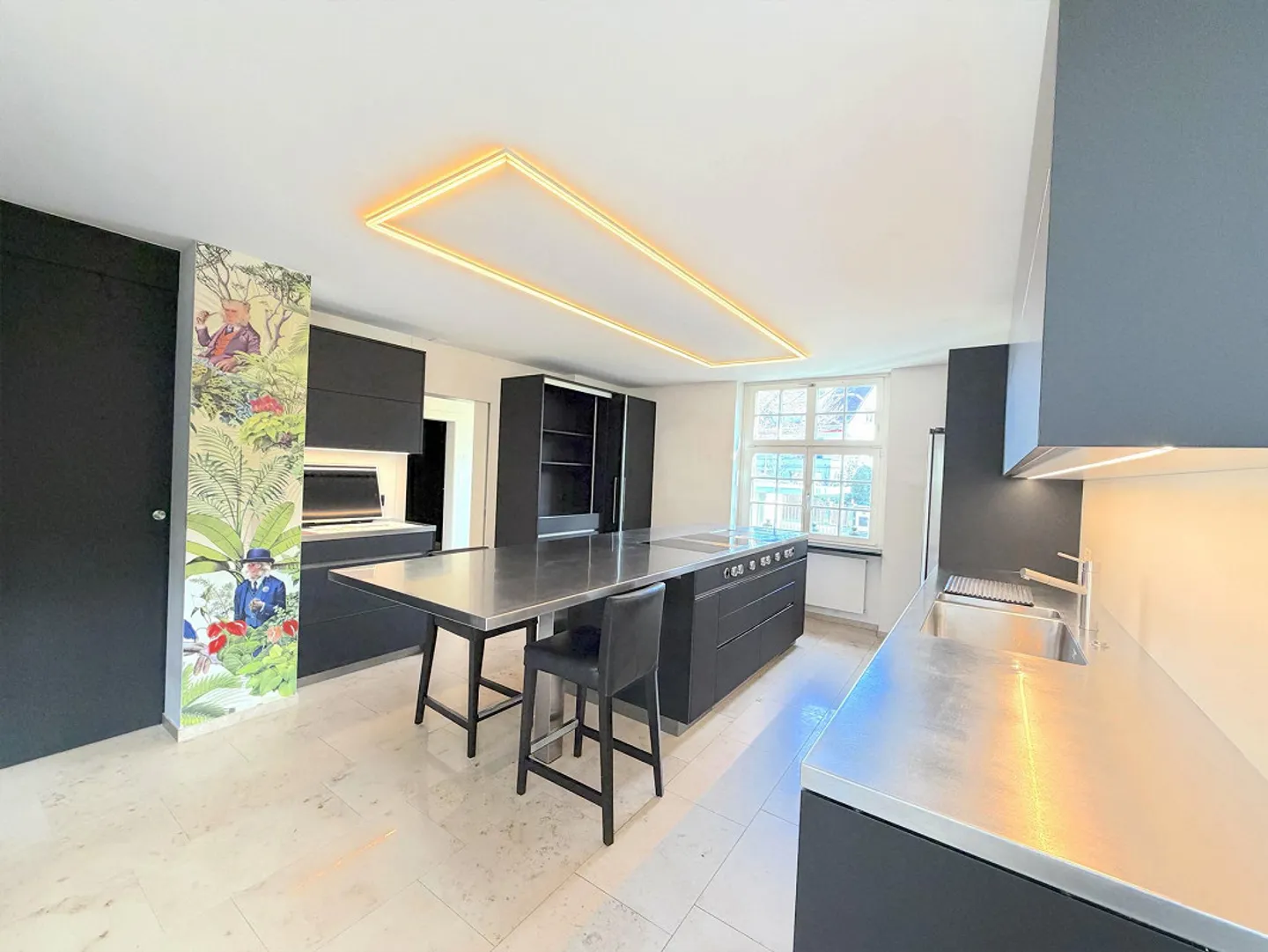 Affascinante casa a schiera di 10 stanze in posizione privilegiata a Riehen con giardino da sogno - Foto 7 di 14