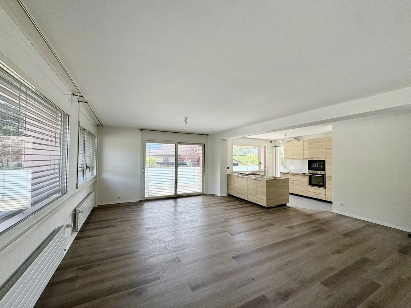 3.5 Room Apartment - Photo 1 of 6