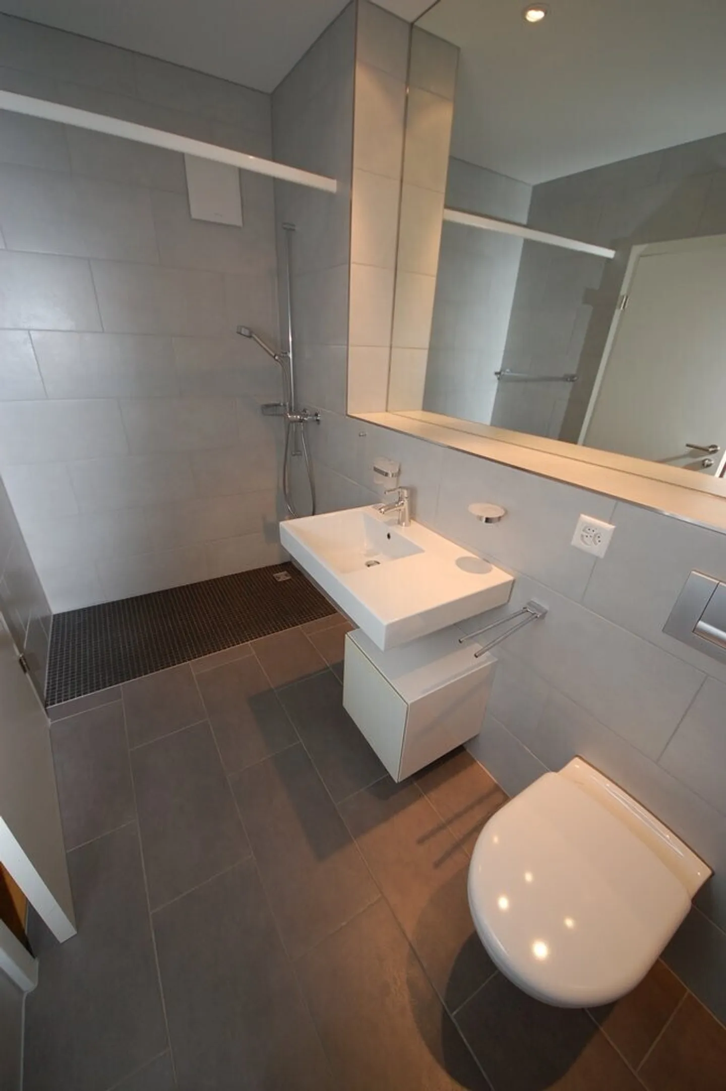 Exklusives Apartment im Skypark - Foto 4 von 4