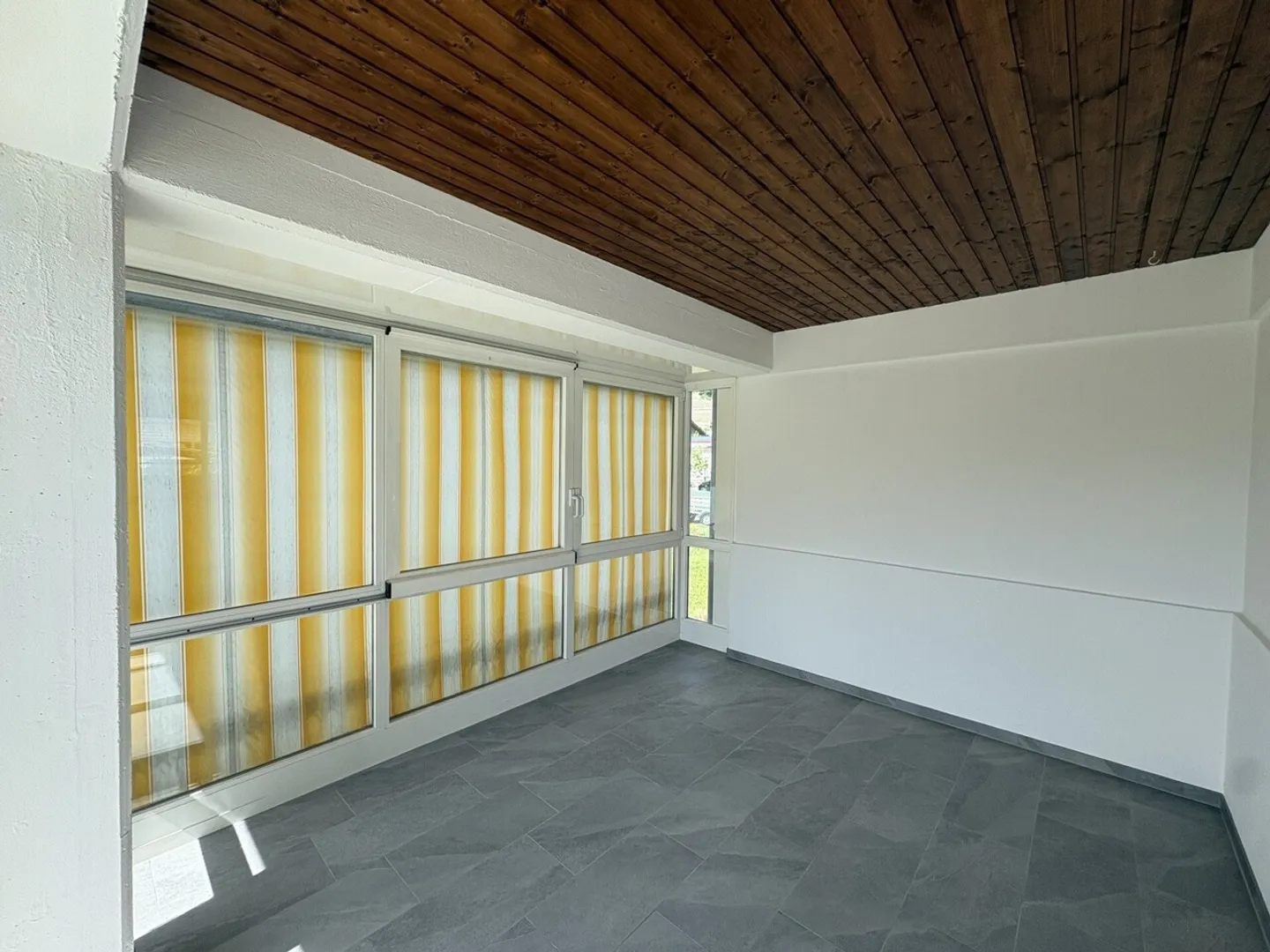 3.5 Room Apartment - Photo 5 of 6