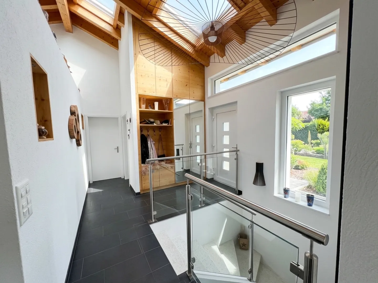 Moderne Haus mit Panoramablick - Foto 1 von 3