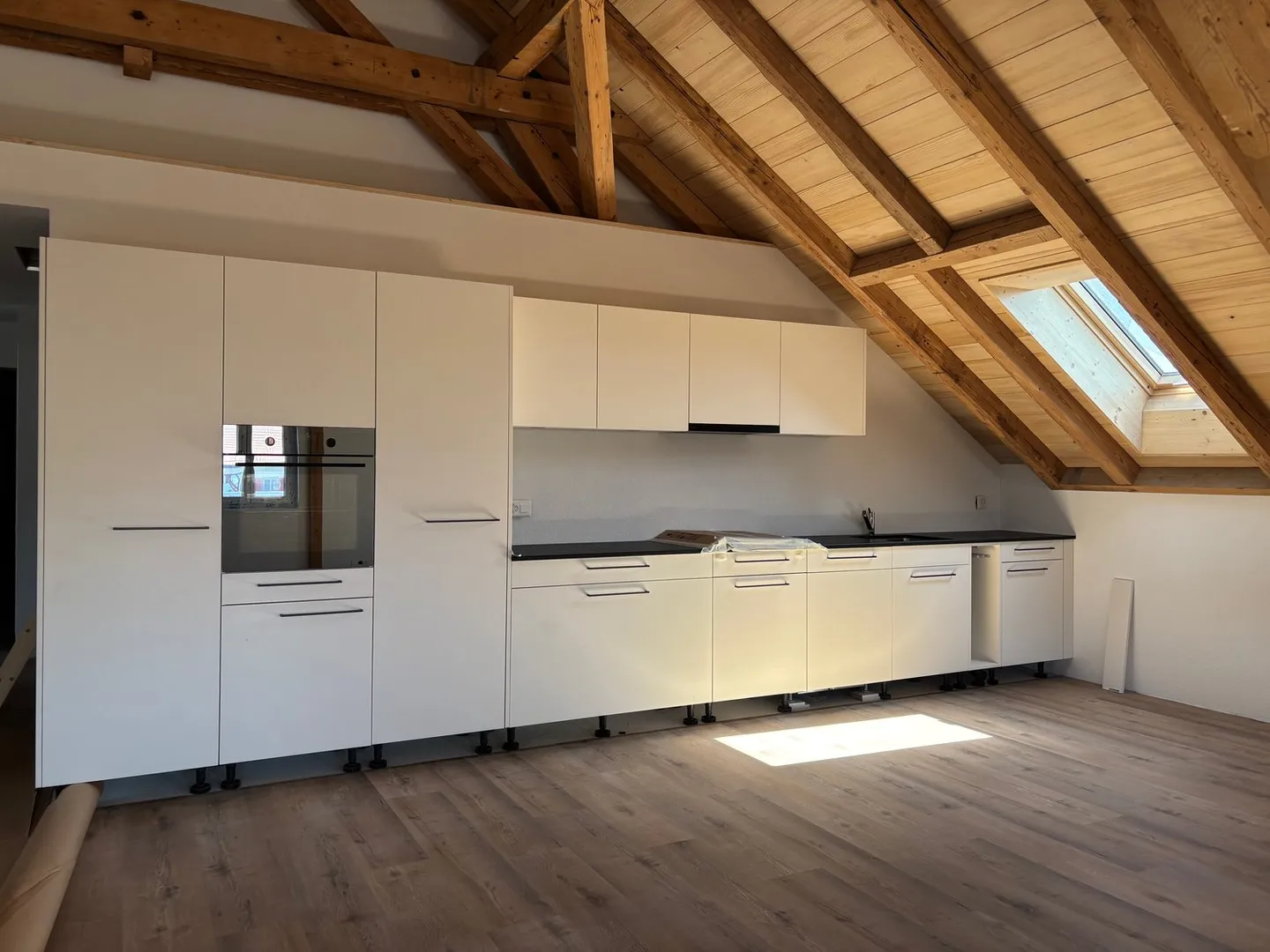 Modernes 4.5-Zimmer-Apartment in Kallnach - Foto 8 von 10