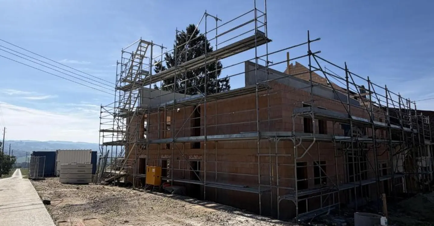 The construction is progressing! Delivery for summer 2027. Only 2 apartments available. Starting from CHF 795,000.--. - Photo 4 of 12