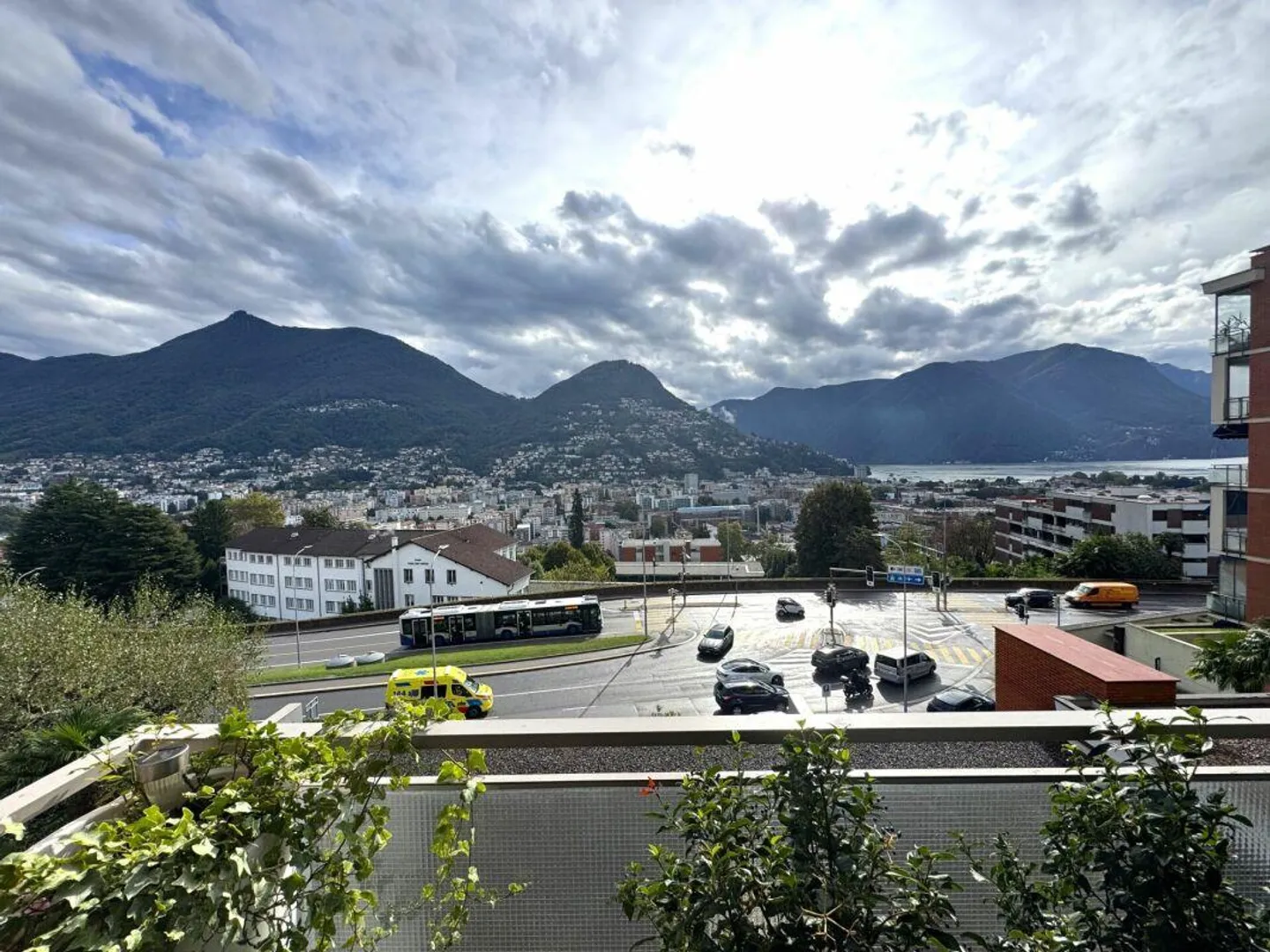 Appartamento esclusivo con vista lago e vista sul Monte Brè - Foto 7 di 7