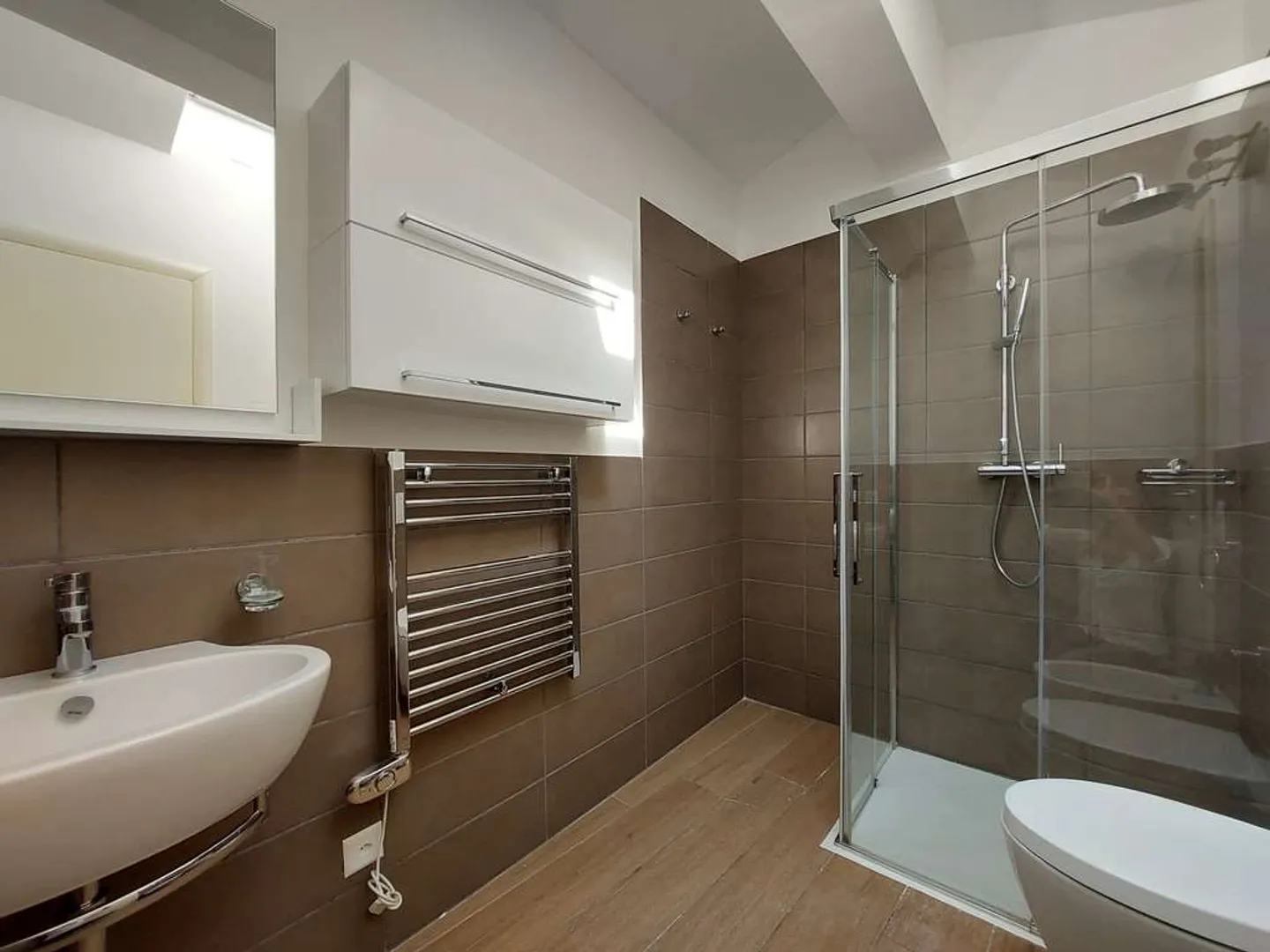 Elegantes Duplex-Attikawohnung in Lugano - Foto 9 von 17