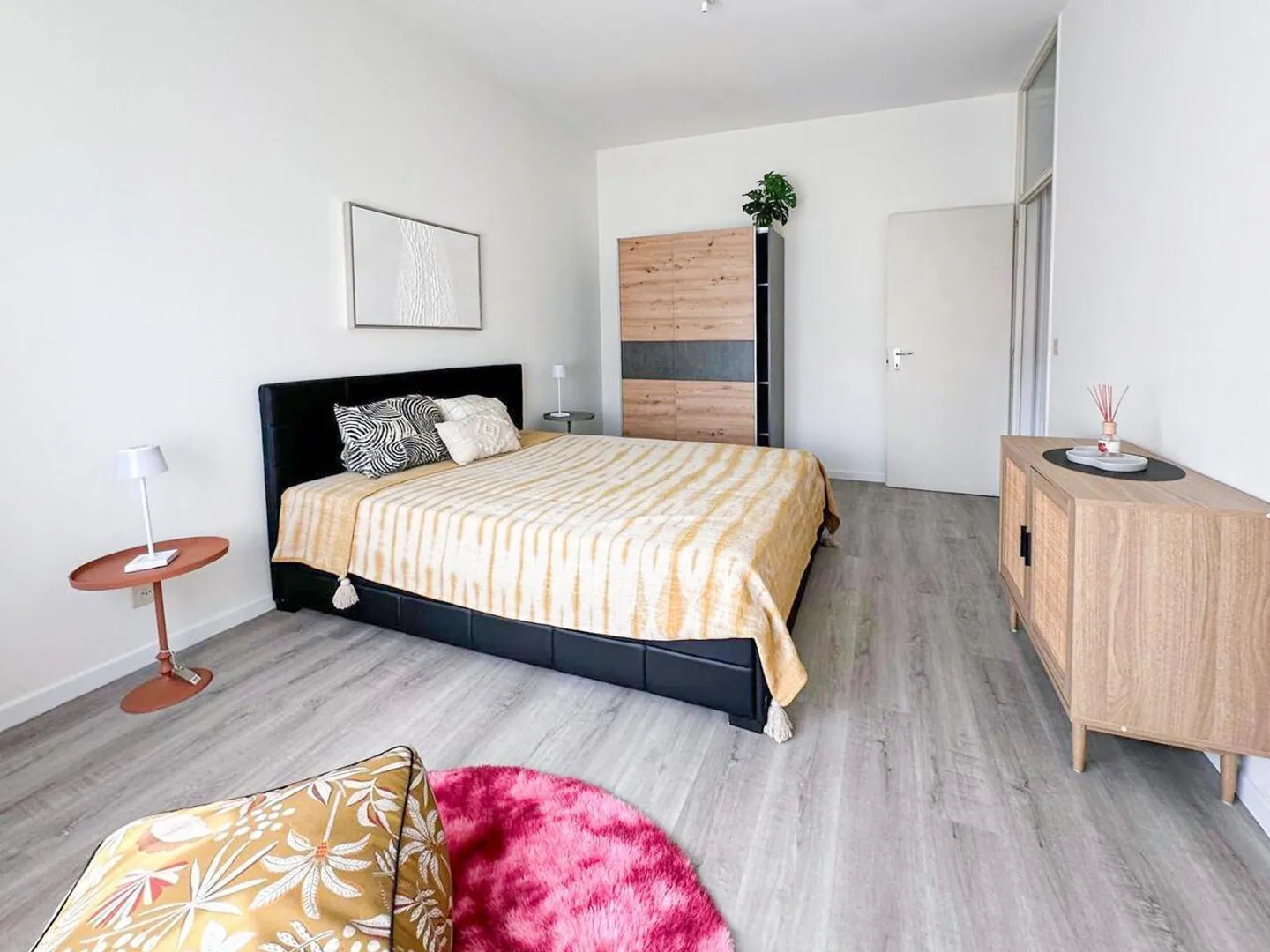 APPARTEMENT MEUBLÉ 2.5 PIÈCES À DEUX PAS DU CENTRE - Photo 9 sur 10