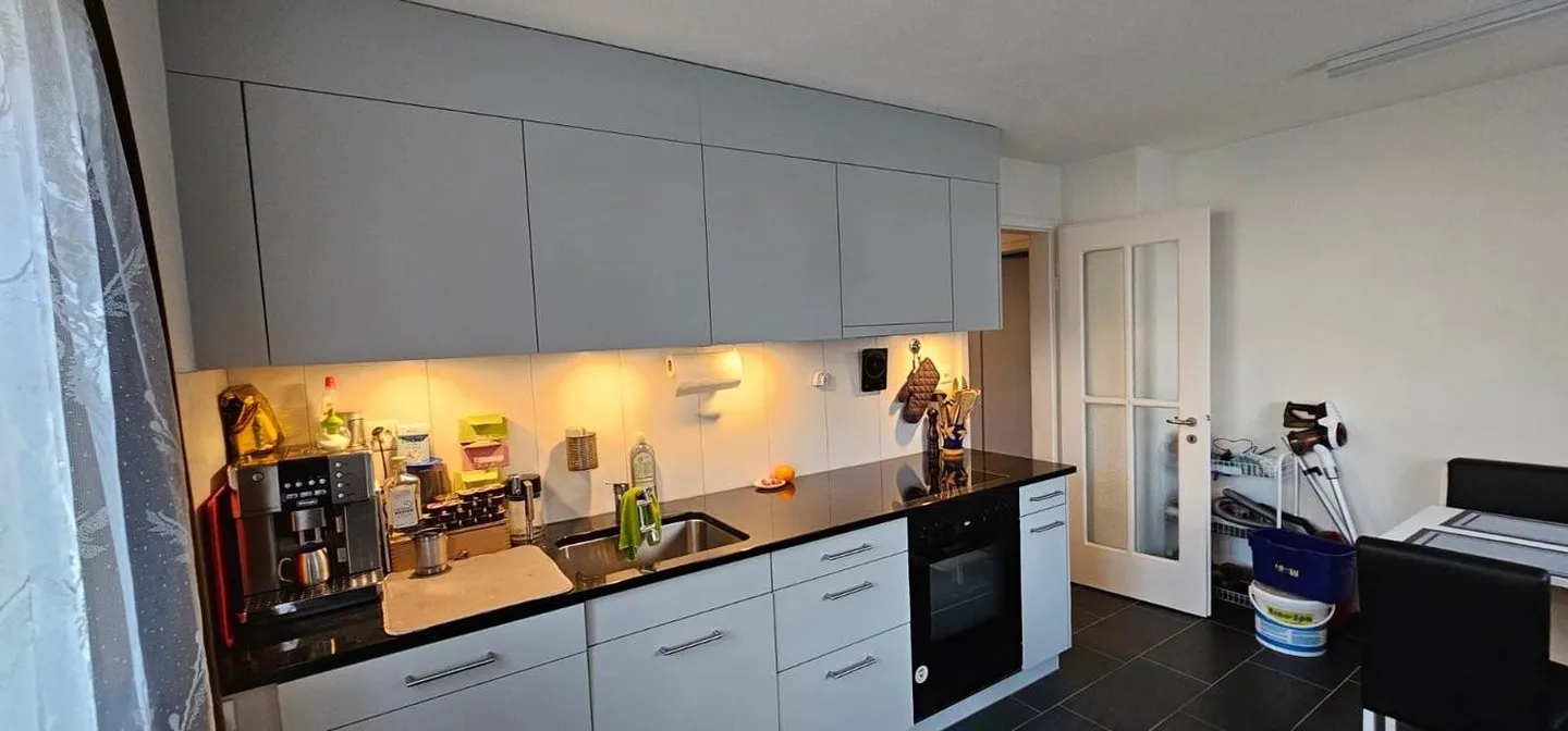 Quiet 3.5-room apartment with balcony - Photo 2 of 7