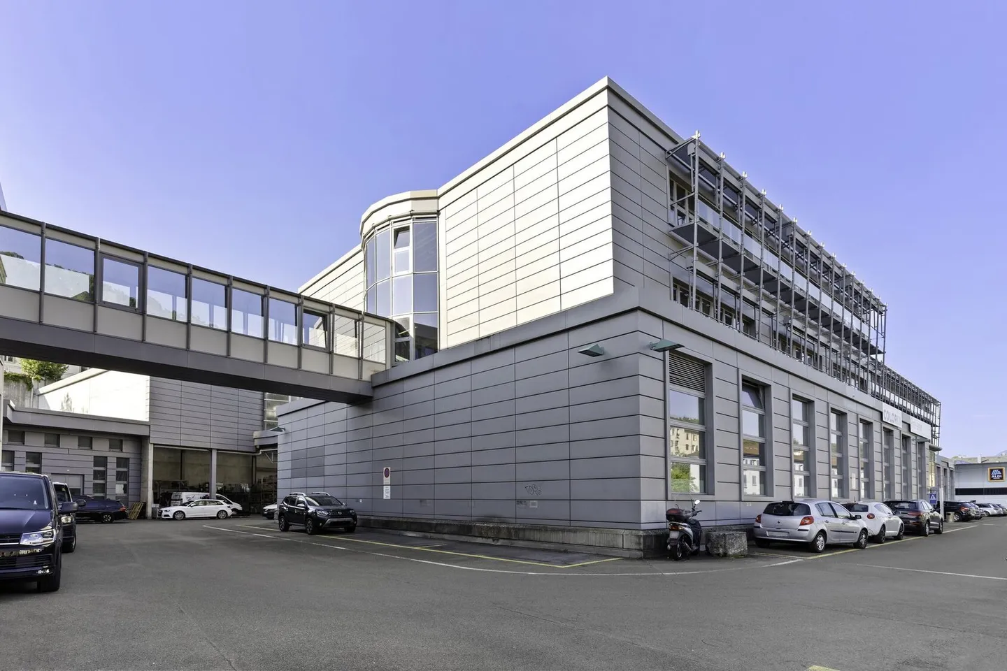 Spazio ufficio in affitto - Foto 2 di 4