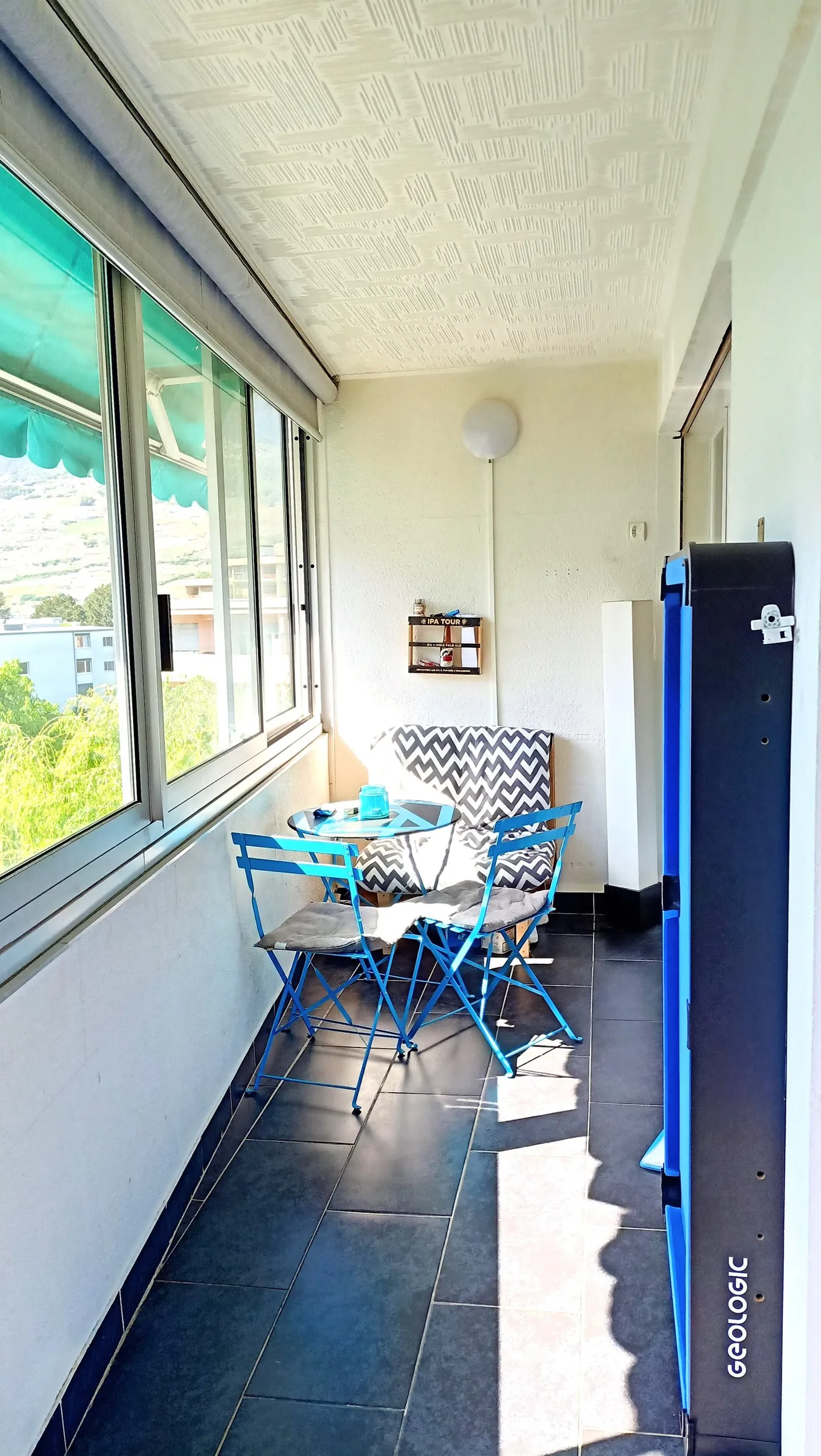 Vicino alla stazione e all'autobus con grande balcone e posto auto - Foto 6 di 11