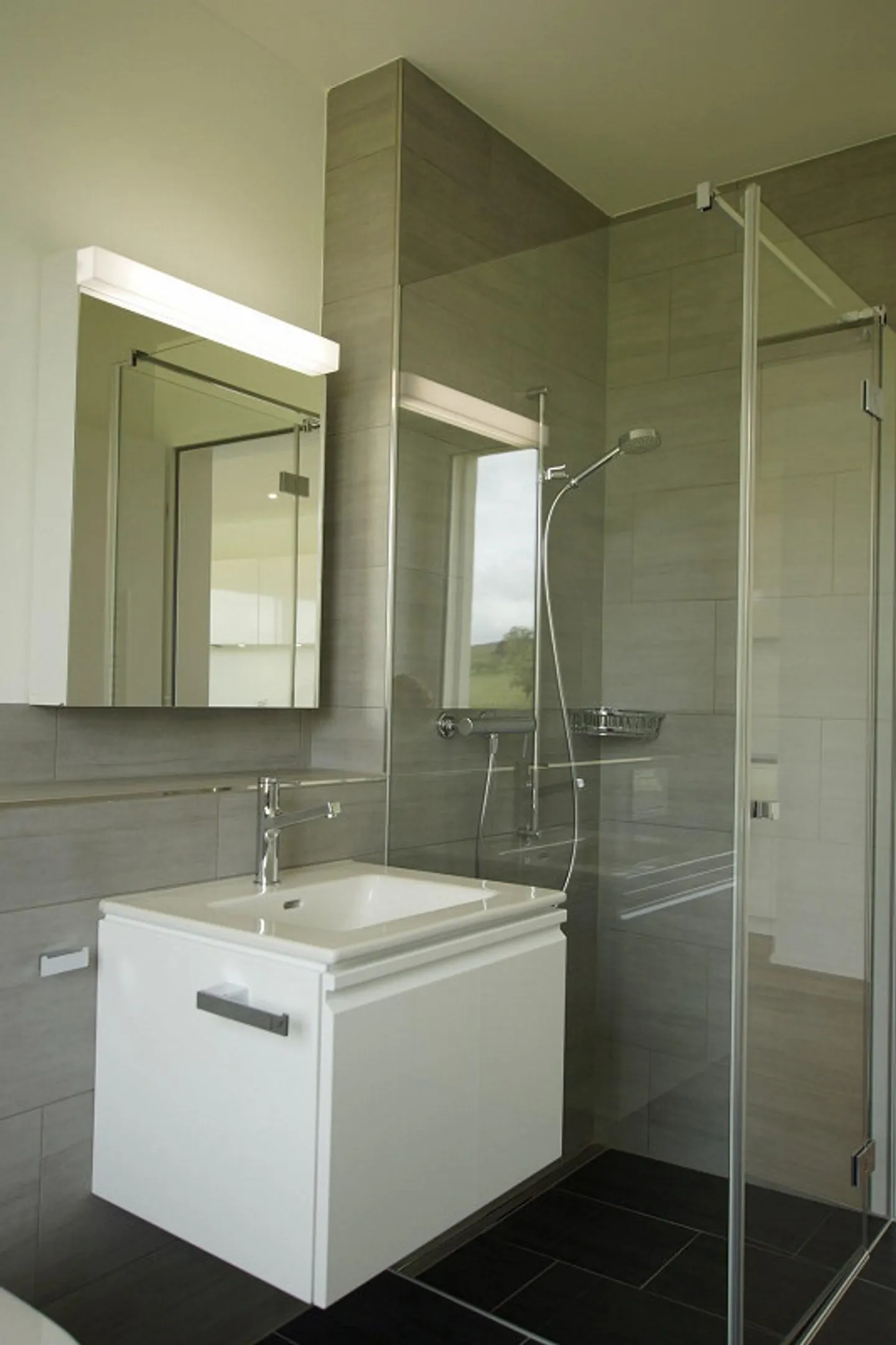 Bellissimo appartamento moderno e luminoso con grande balcone e vista panoramica - Foto 7 di 7