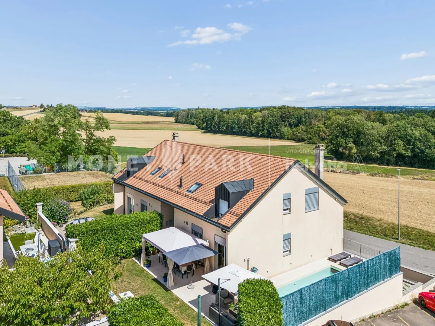 Family villa with swimming pool in Boussens - Photo 14 of 14