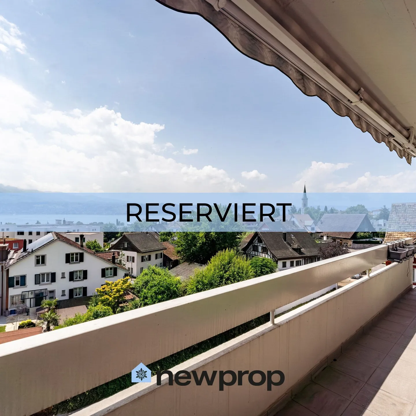 Modernisierte 4.5-Zimmer-Wohnung mit traumhaftem See- und Bergblick - Foto 1 di 19