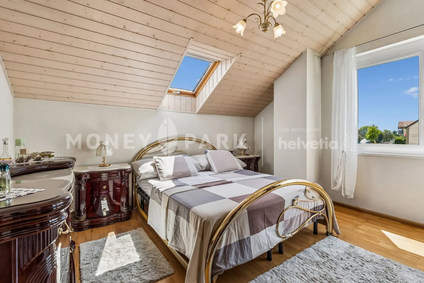 Family villa with swimming pool in Boussens - Photo 9 of 14