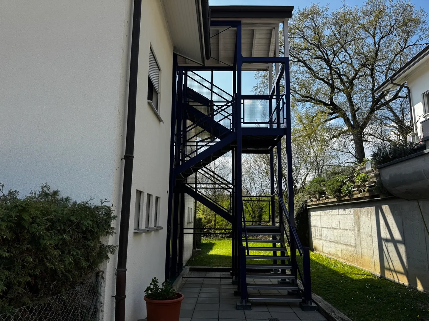 Investitionsmöglichkeit: 4,5 Zimmer in ruhiger Lage, 1. Etage - Foto 10 von 13
