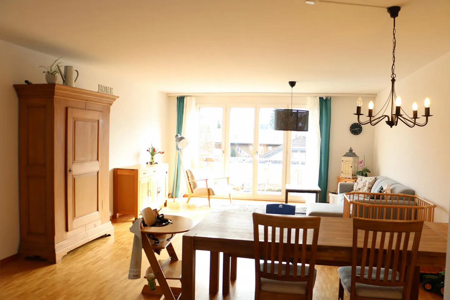 Appartement ensoleillé et calme avec vue sur les montagnes - Photo 1 sur 15