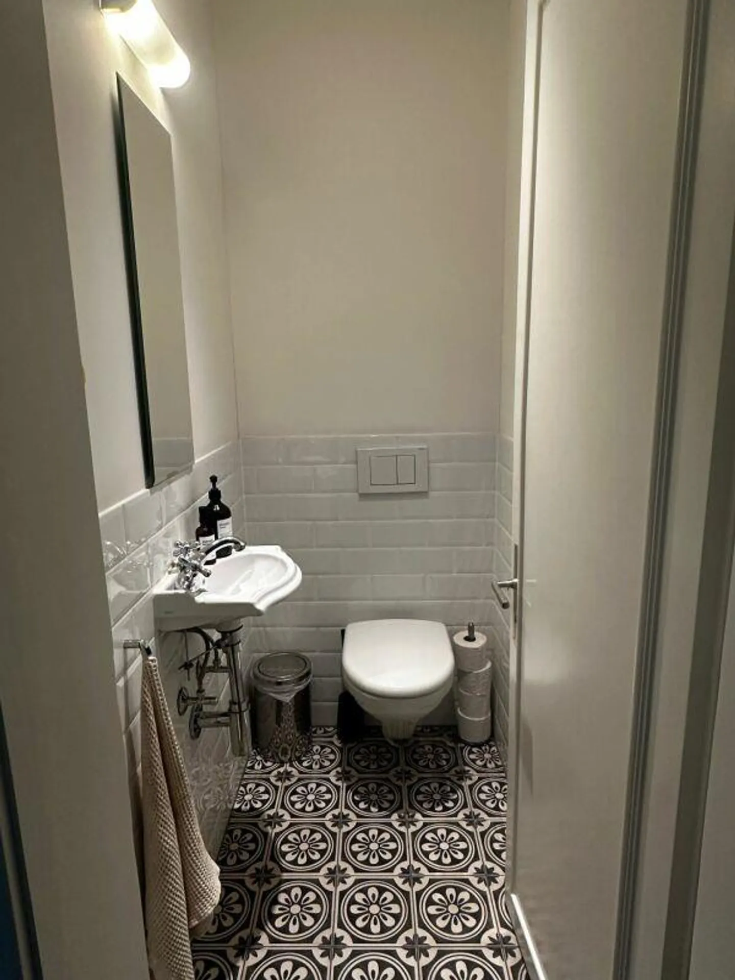 Charming 4-room apartment in Zurich - Photo 4 of 12