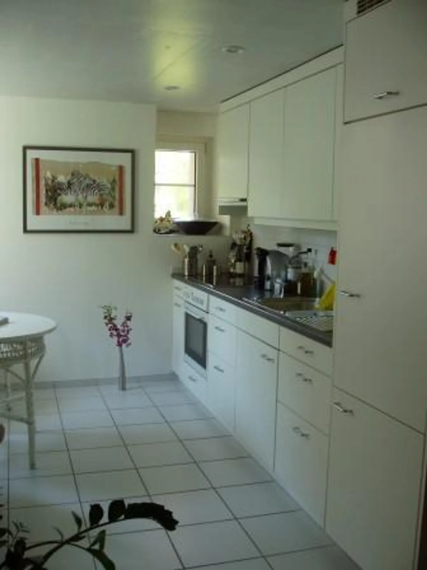 Charmante 2.5-Zimmer-Wohnung an der Trüllergasse 12 in Feuerthalen - Foto 2 von 8