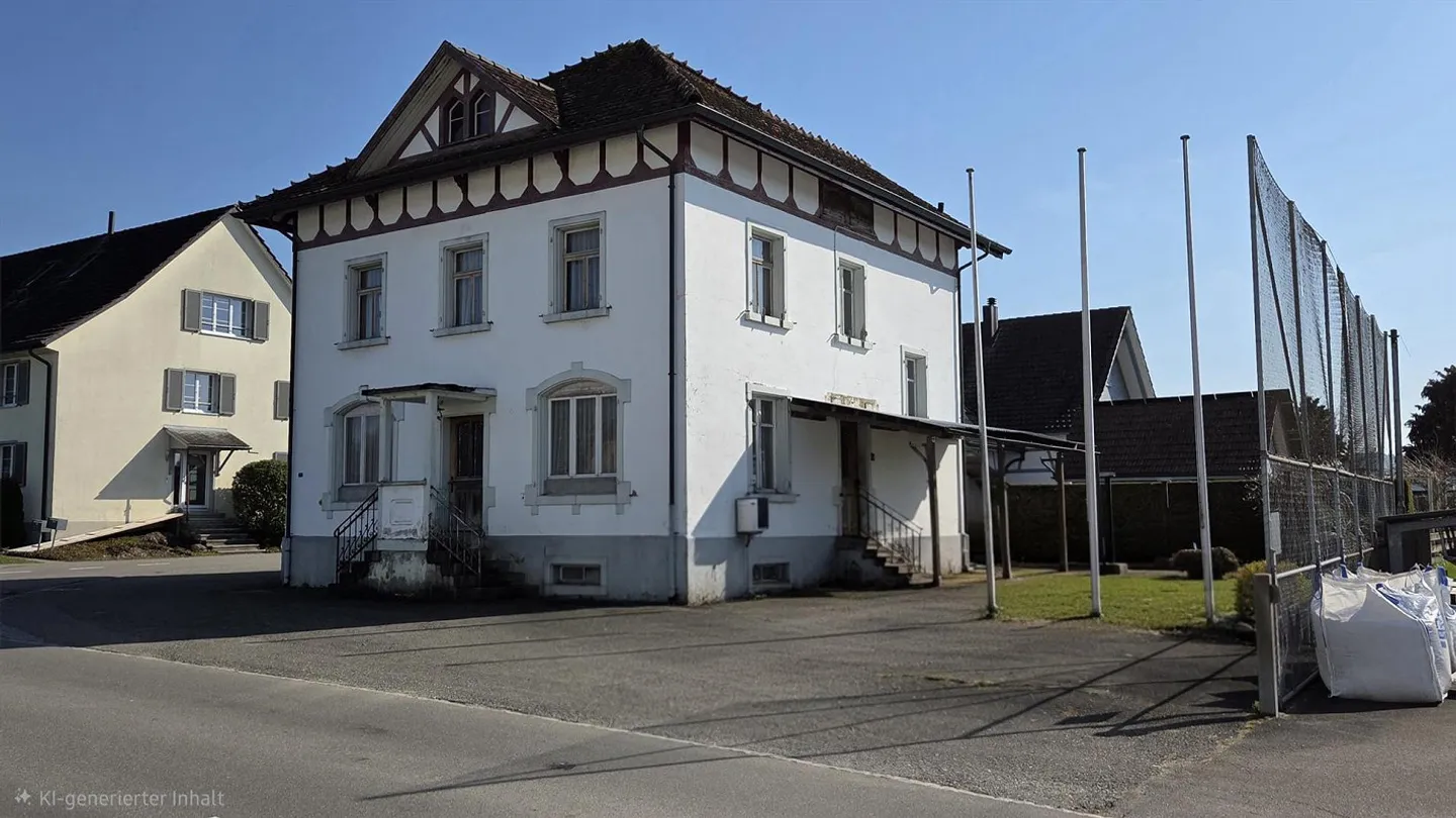 Former restaurant with apartment for sale - Photo 2 of 4