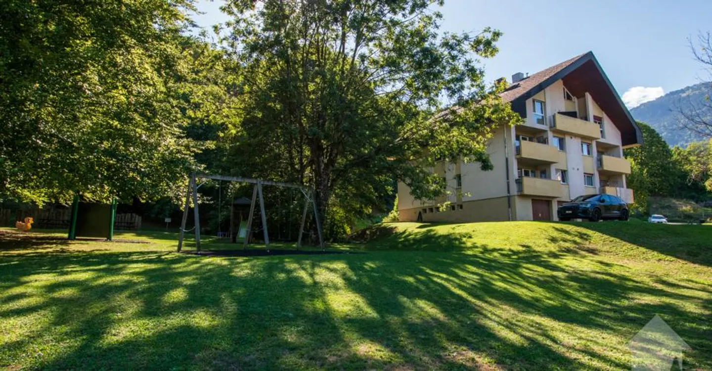 Choëx, duplex de 5.5 pces dans les combles - Photo 10 sur 12