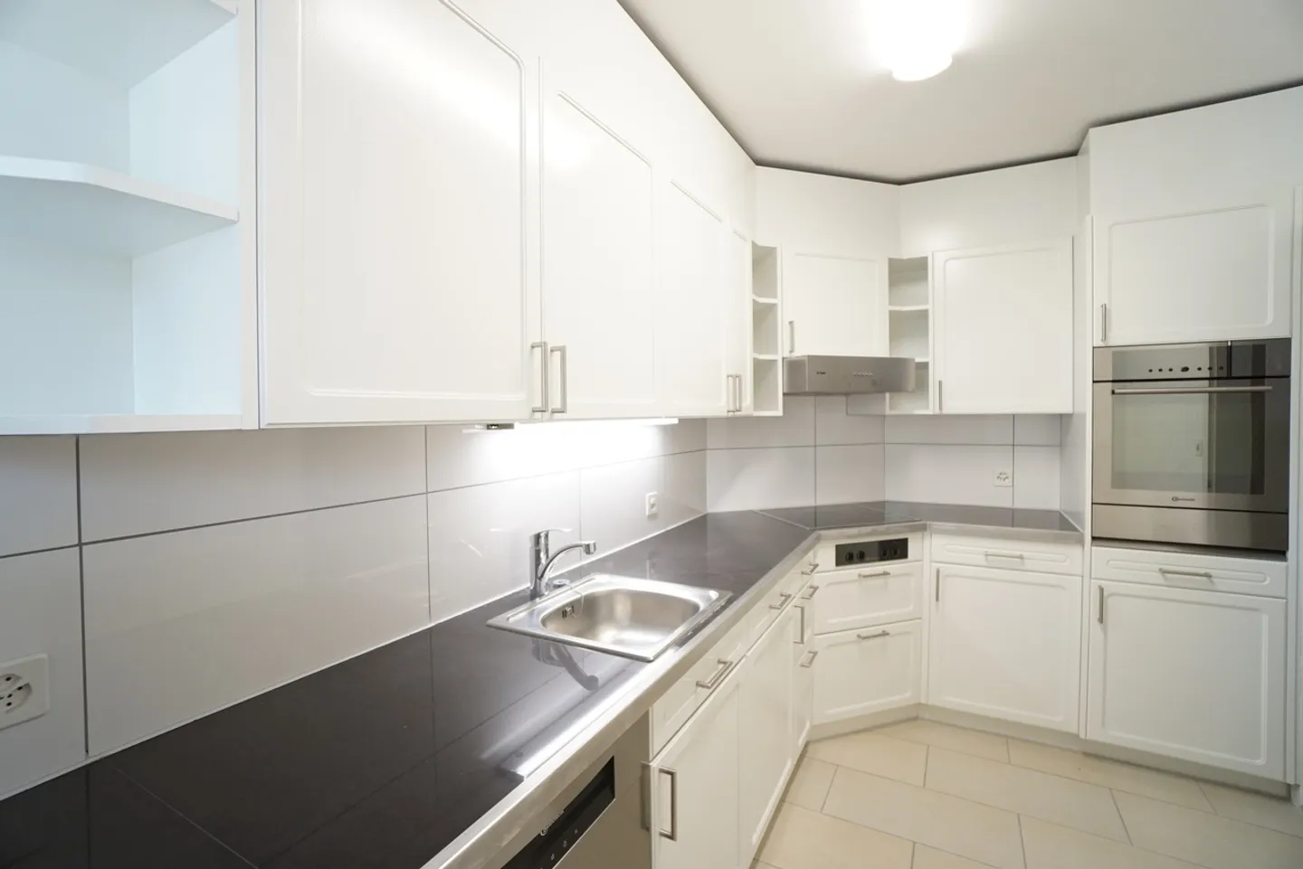 Appartamento attraente di 3,5 stanze nel quartiere Breite - Foto 2 di 8