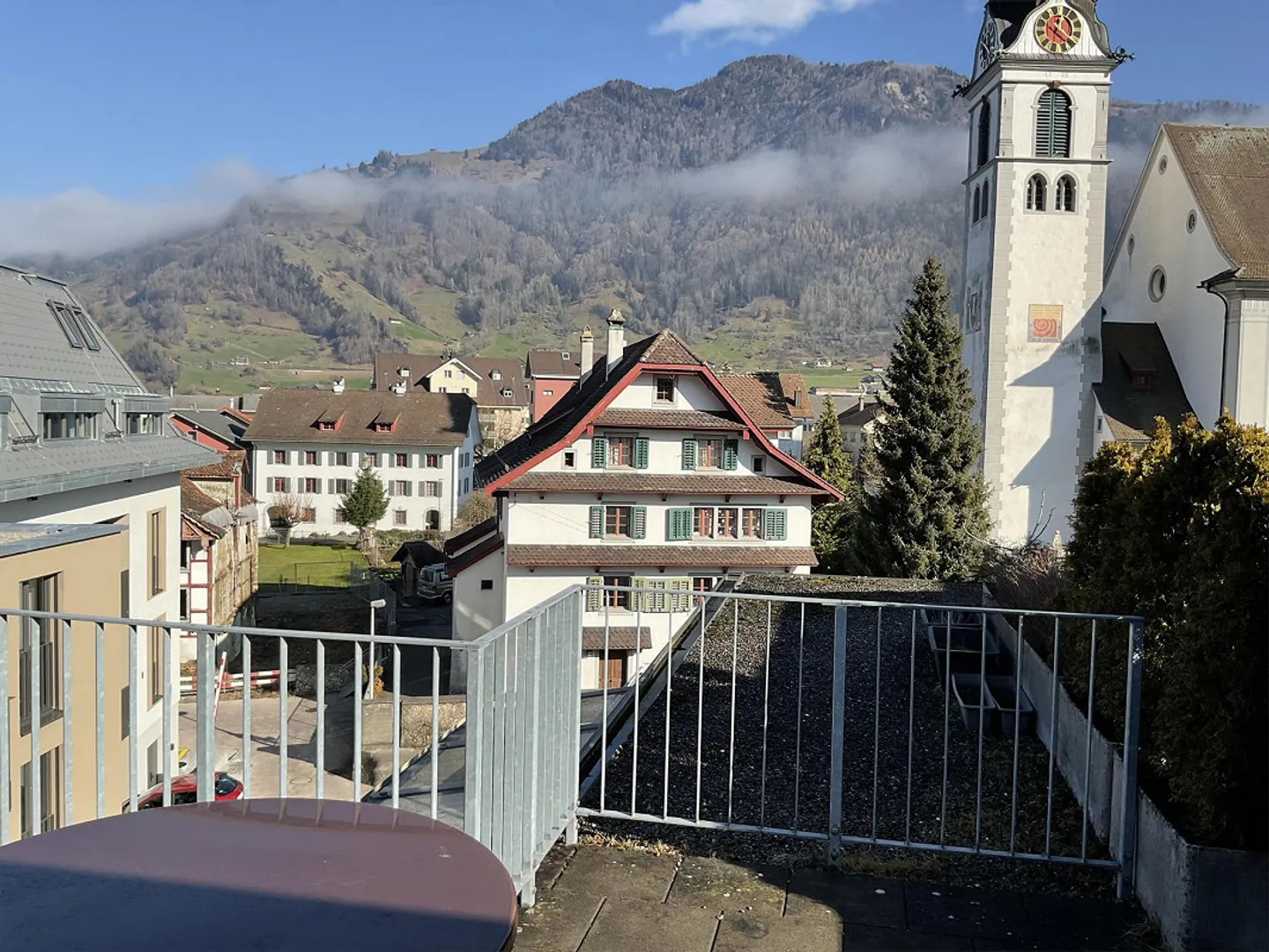 Appartement Charmant avec Terrasse - Photo 1 sur 4