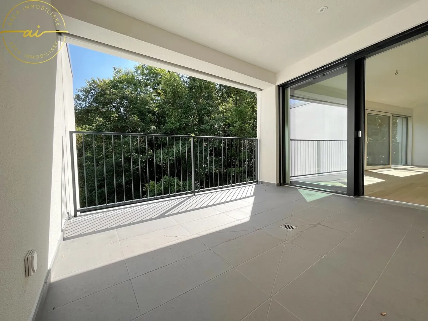 MODERNO APPARTAMENTO 4.5 LOCALI CON TERRAZZA PANORAMICA - Foto 5 di 13