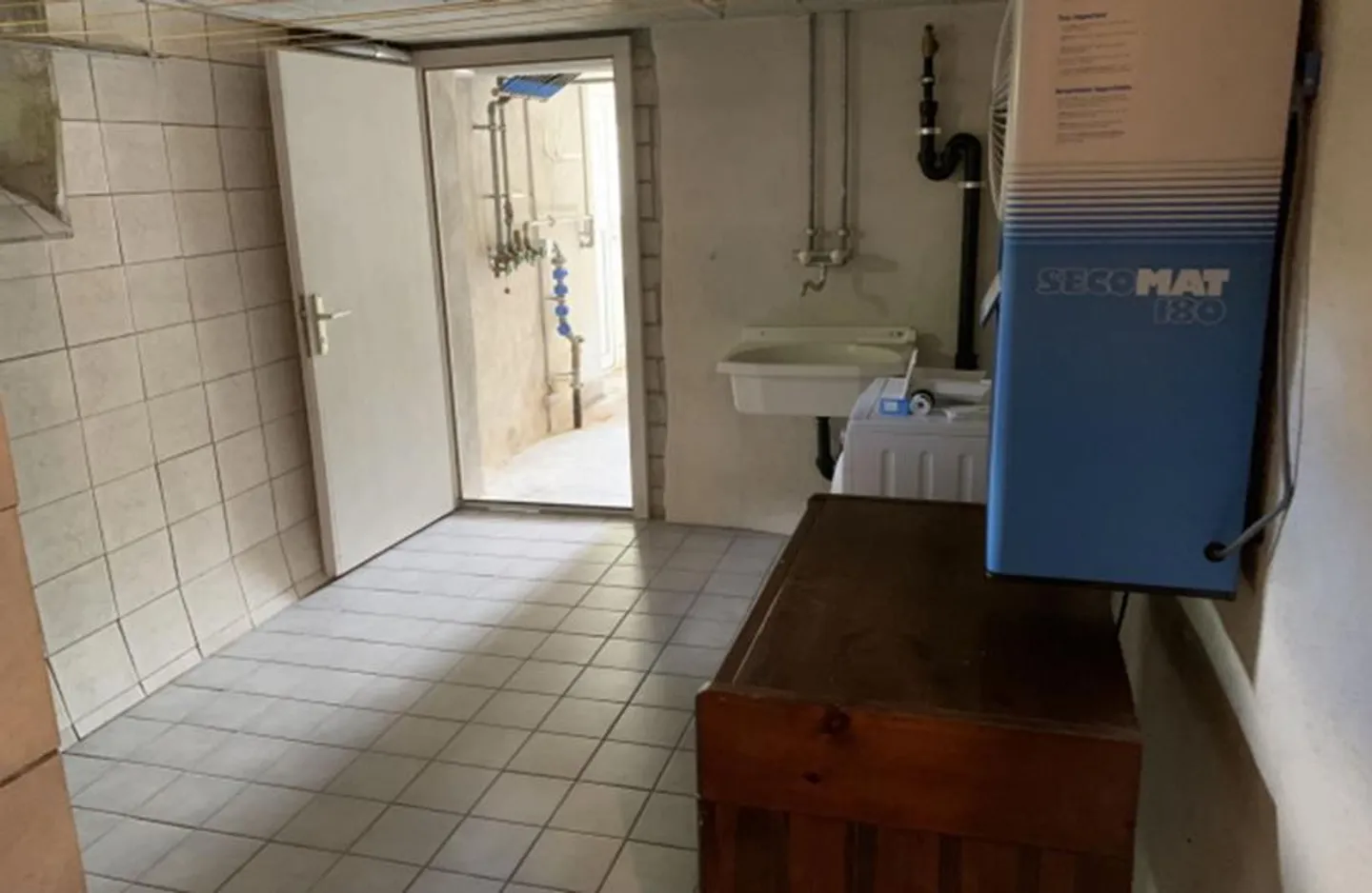 Charming 6 1/2 Room Single Family House in Neu St. Johann, SG - Photo 19 of 19