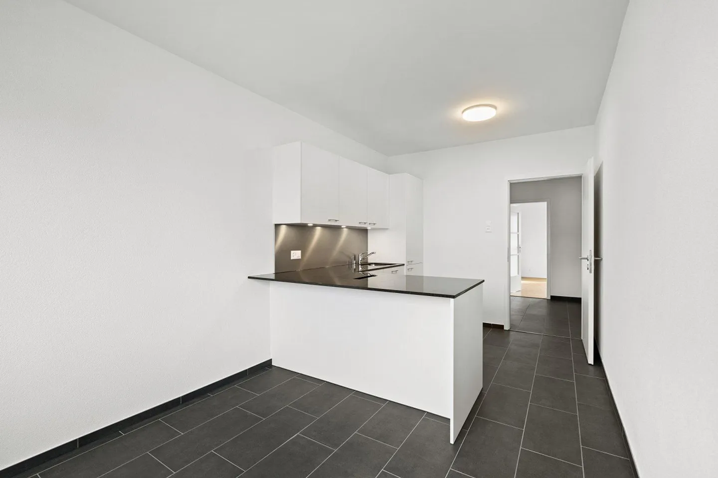 Appartement 2.5 pièces à Bâle - Photo 4 sur 8