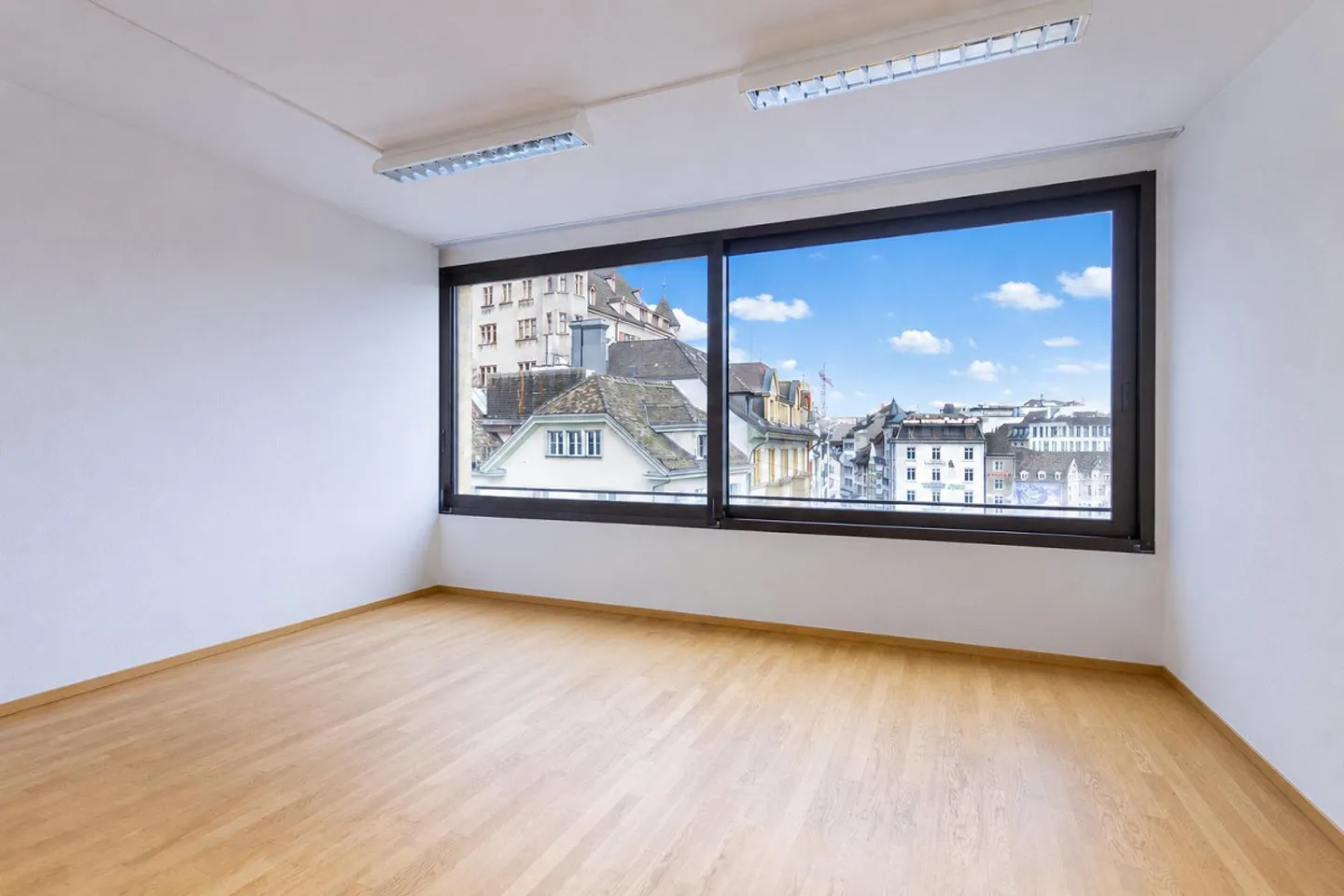 Central Office Space in Prime Location in Basel City Center - Photo 1 of 5