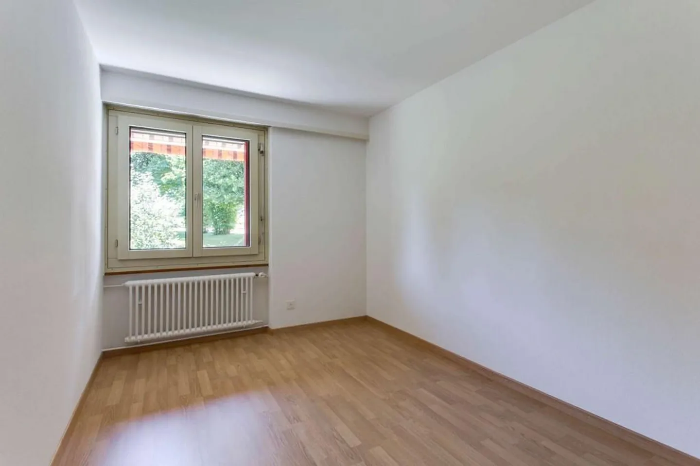 Act now: Apartment available until 30.09.2027 at an attractive price - Photo 5 of 10