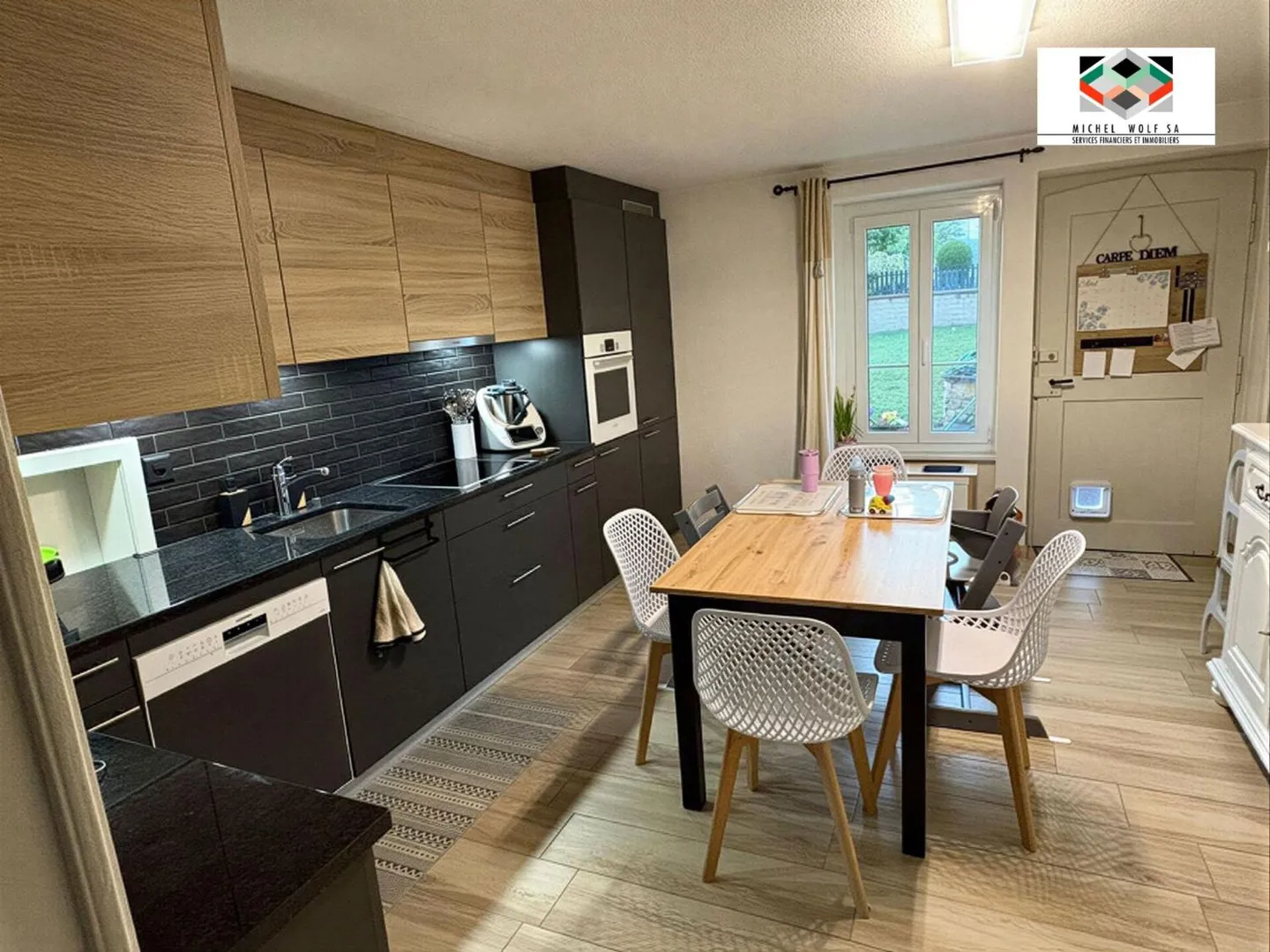 Magnificent 4.5-room duplex in Thielle-Wavre - Photo 3 of 10