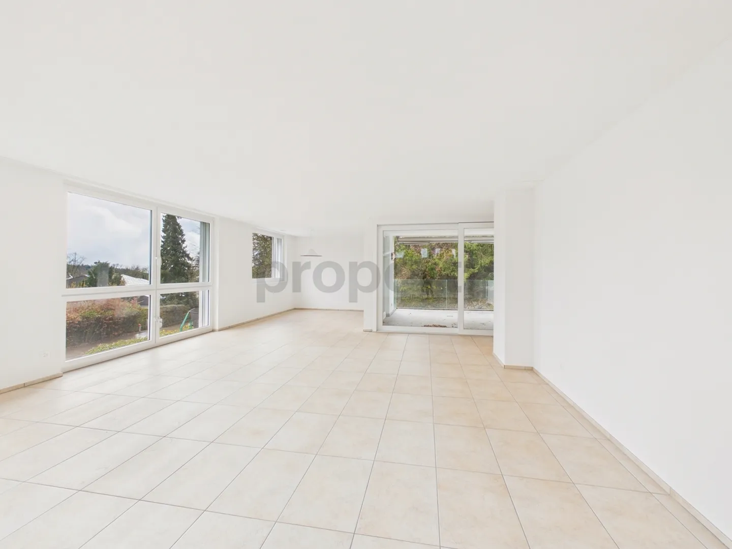 Appartamento luminoso di 4,5 stanze con balcone e giardino, Zumikon - Foto 1 di 13