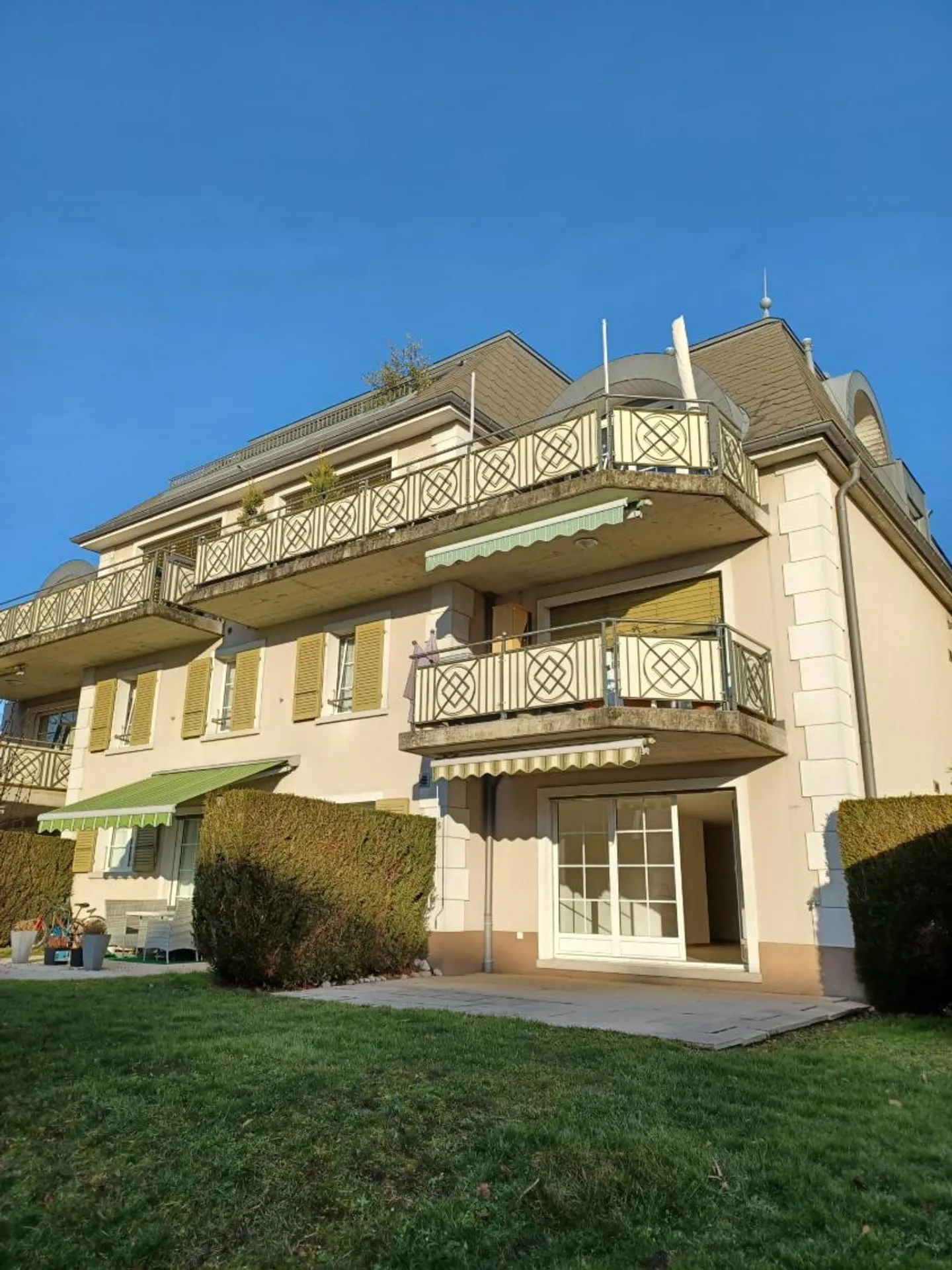 Villa 5.5 rooms - Photo 1 of 5